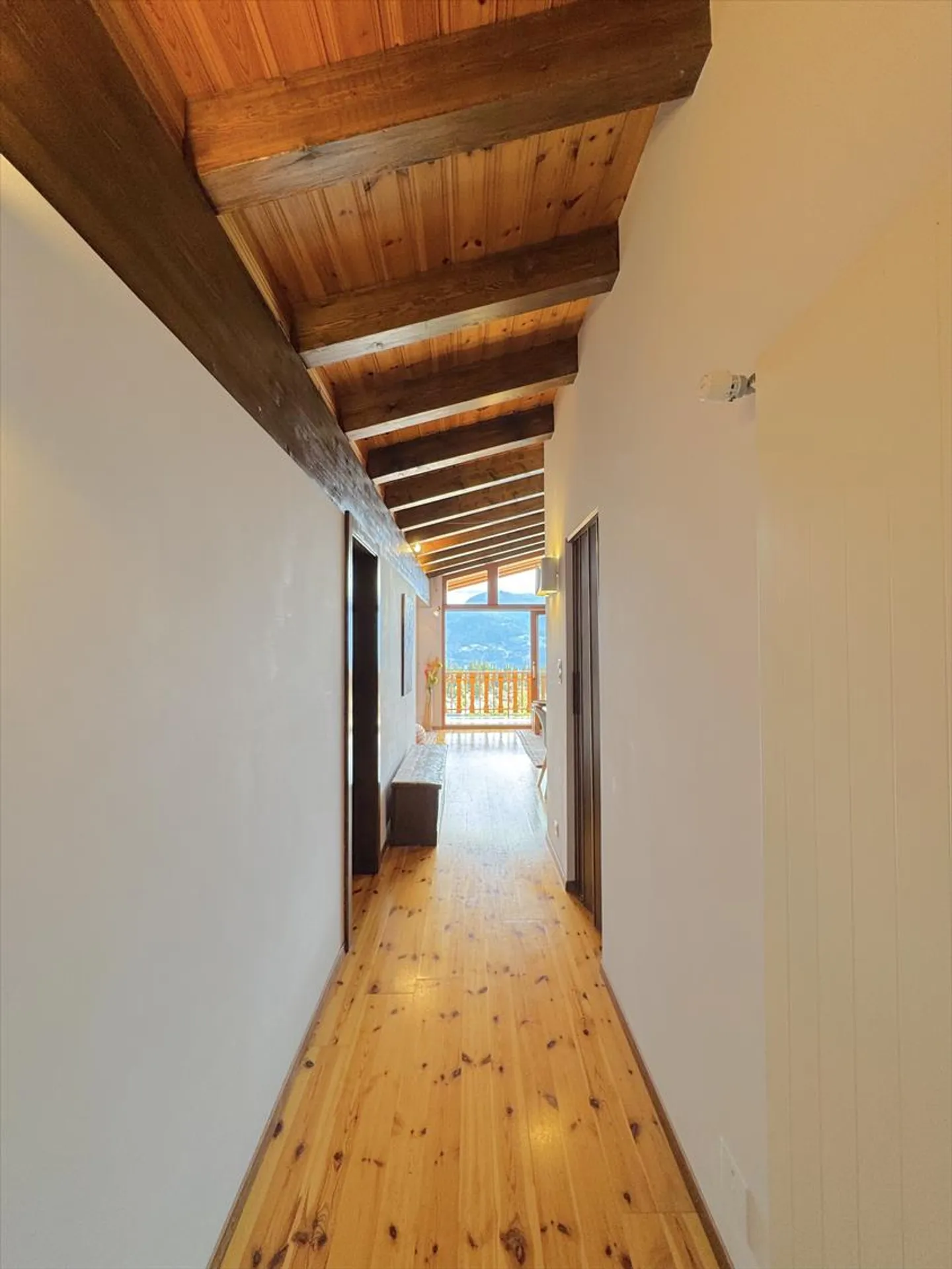 Ultimo piano 4.5 stanze - Foto 9 di 13