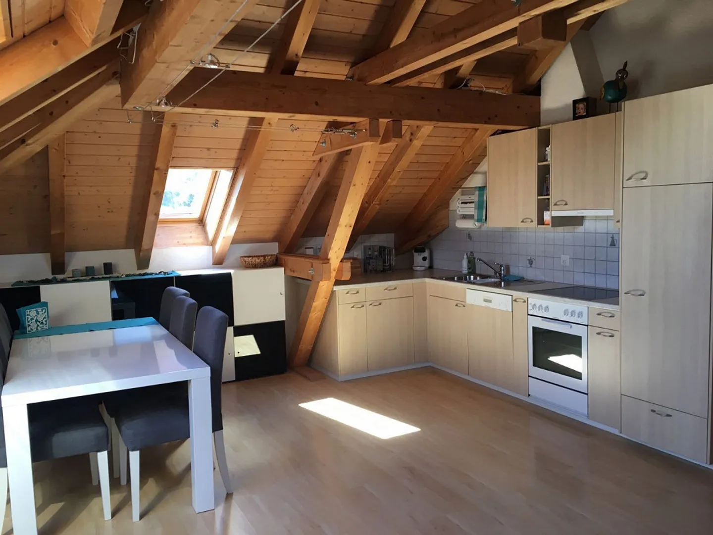 Charmante 3.5 Zimmer Wohnung - Foto 2 von 15