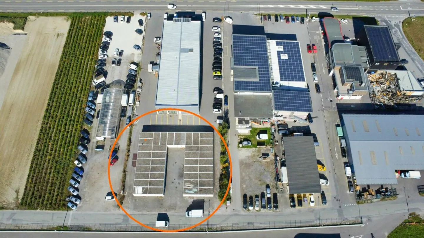 Terreno Commerciale con Permesso - Foto 7 di 8