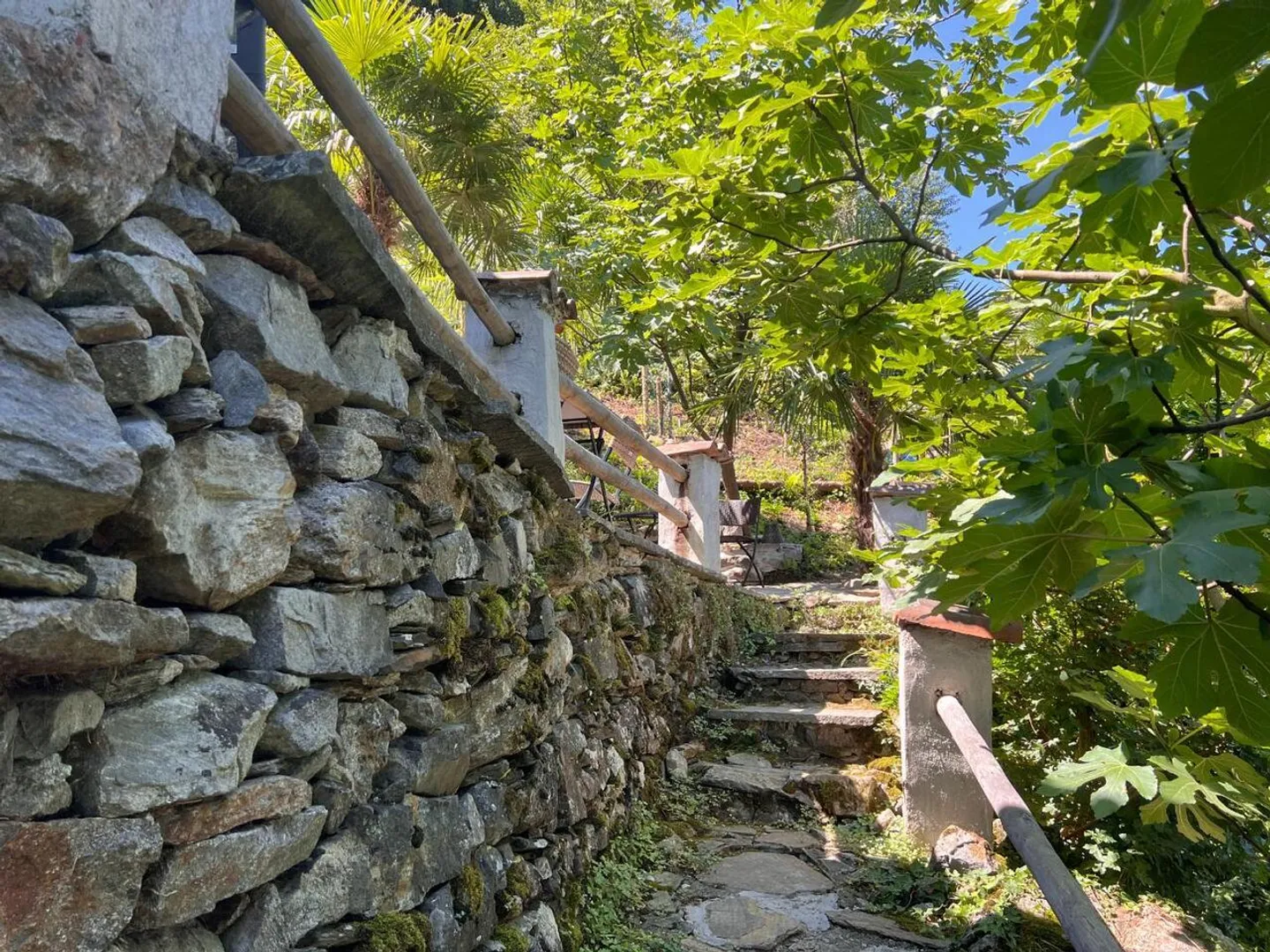 2,5 Zimmer Rustico mit 12535 m2 Umschwung - Foto 10 von 13