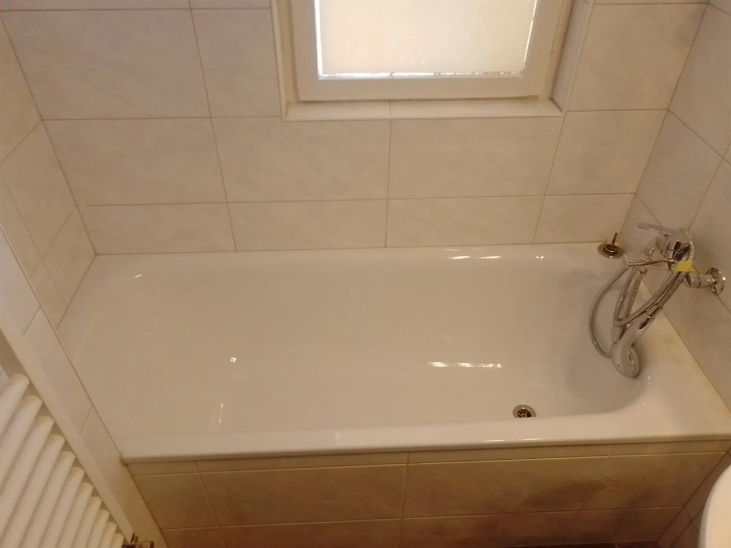 Renovierte Wohnung in ruhiger und schöner Lage zu vermieten - Foto 2 von 5