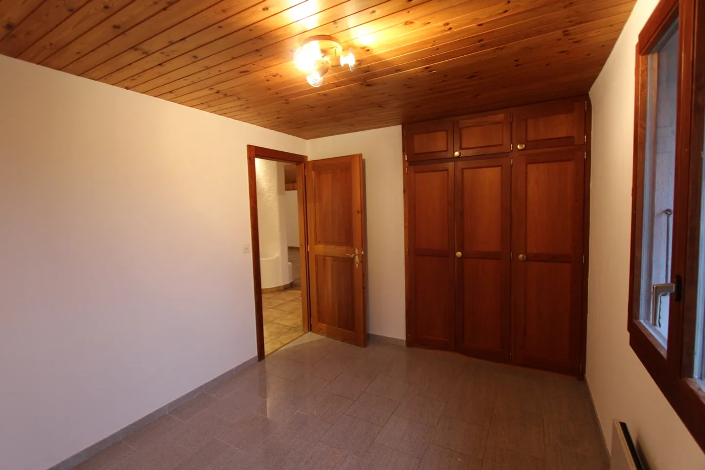 Casa singola in affitto - Foto 7 di 12