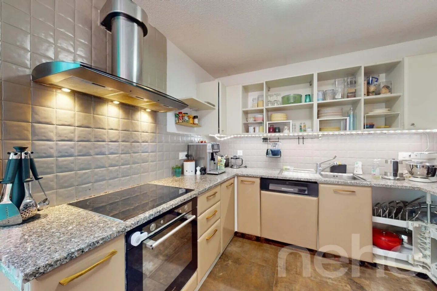 Charming Semi-Detached House - Photo 2 of 13