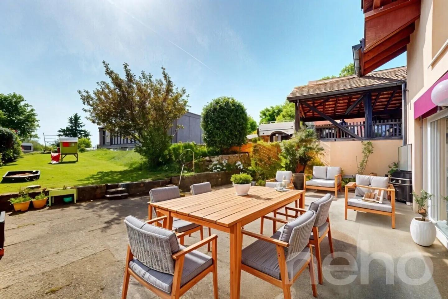 Charming Semi-Detached House - Photo 5 of 13