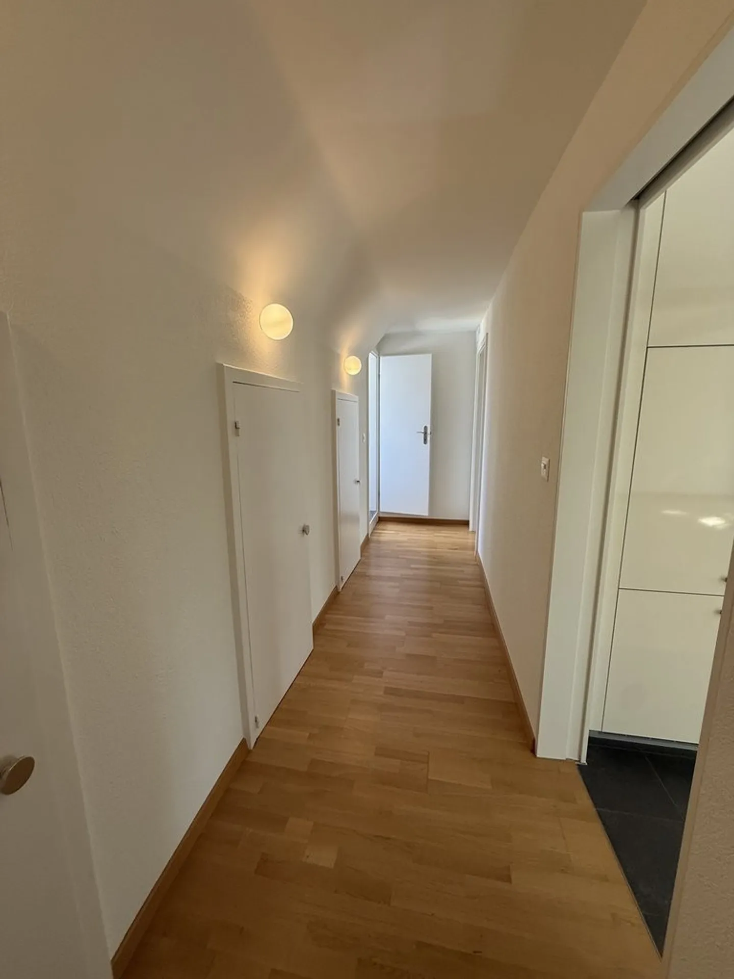 Ici attend votre nouveau chez-vous - Photo 5 sur 8