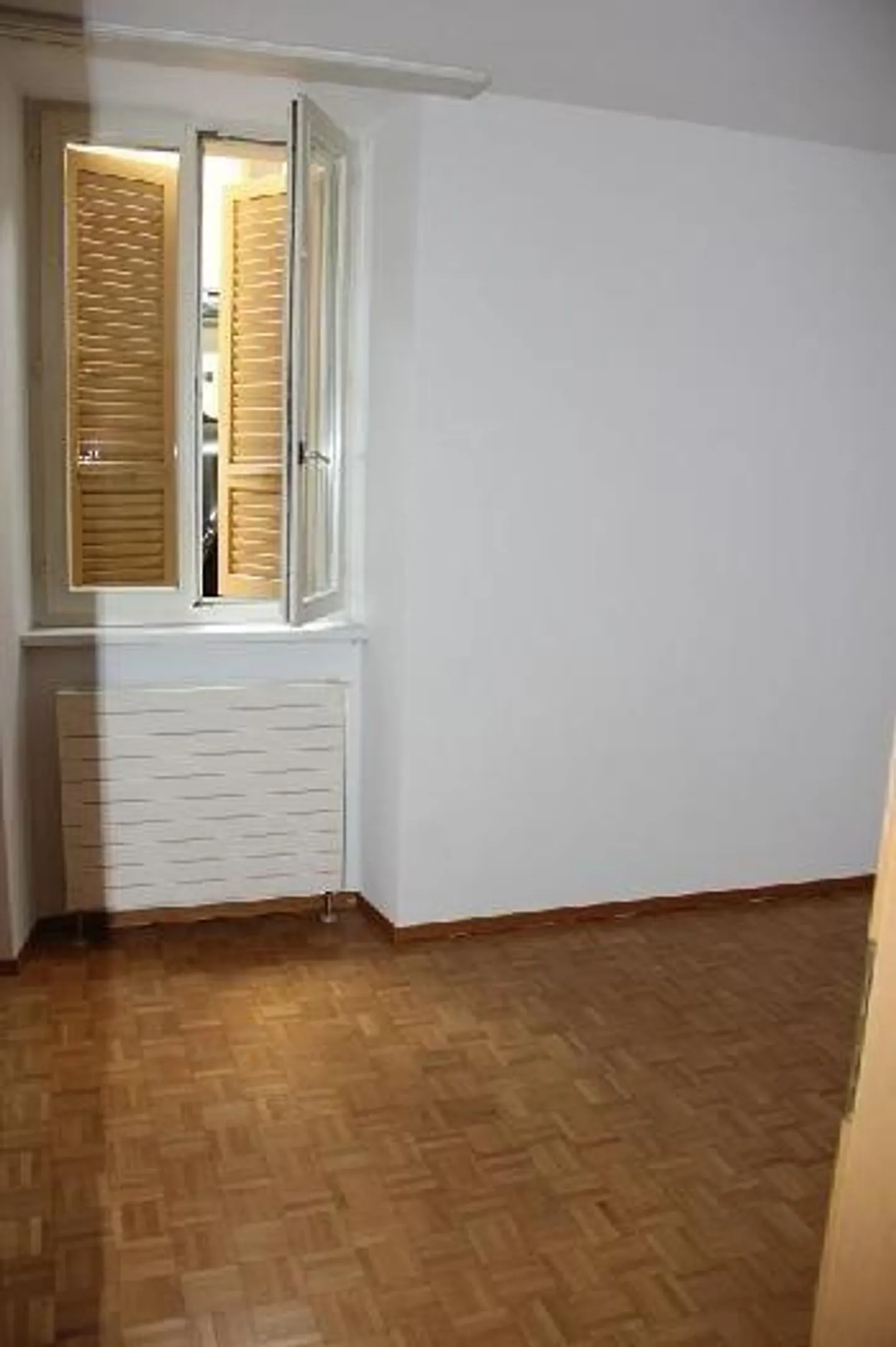 3 1/2-Room Apartment on the Ground Floor - Photo 5 of 11