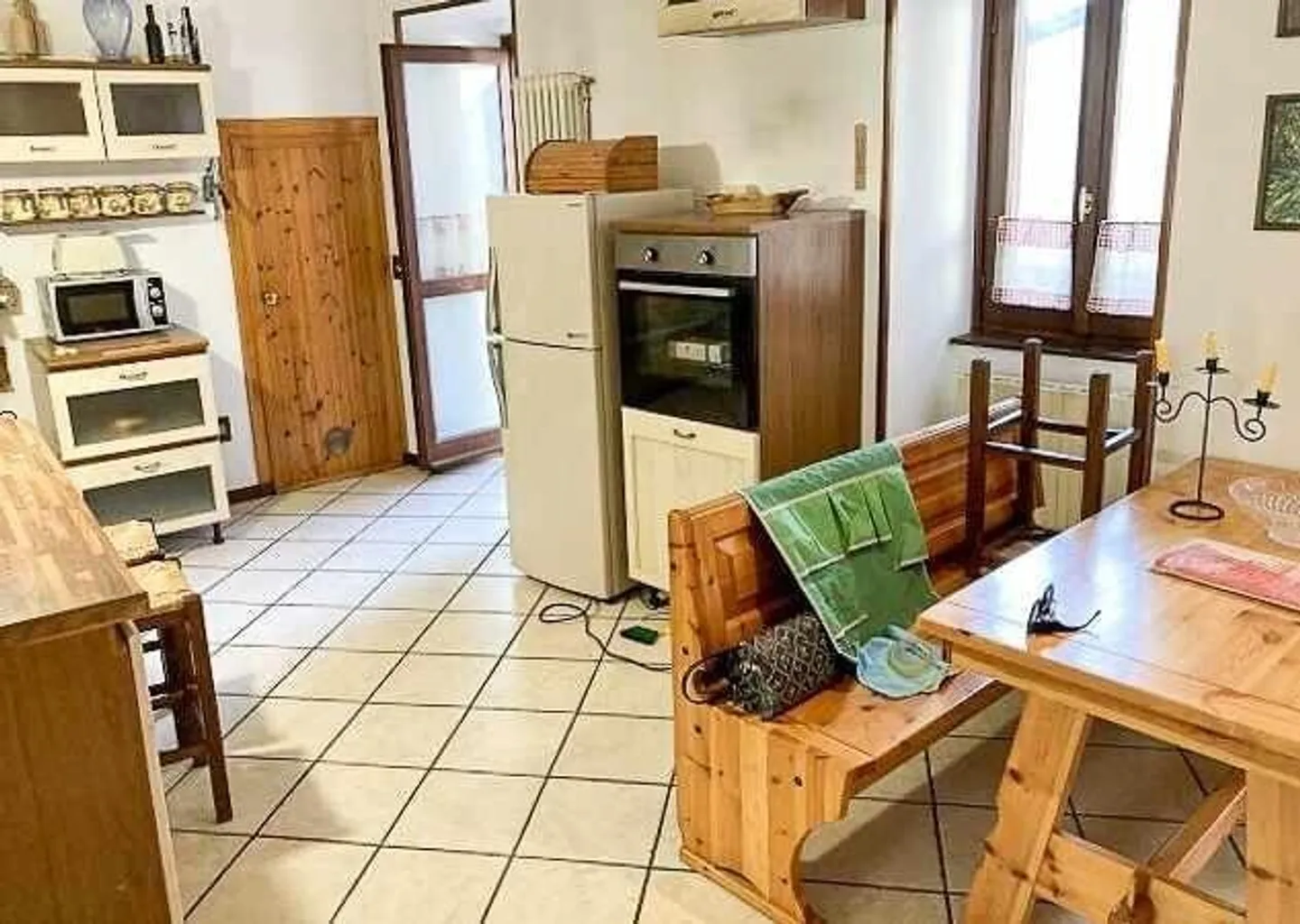Casa nel nucleo di 8 1/2 locali con cortile in Italia - Foto 5 di 13
