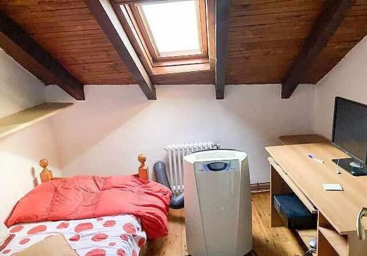 Casa nel nucleo di 8 1/2 locali con cortile in Italia - Foto 10 di 13