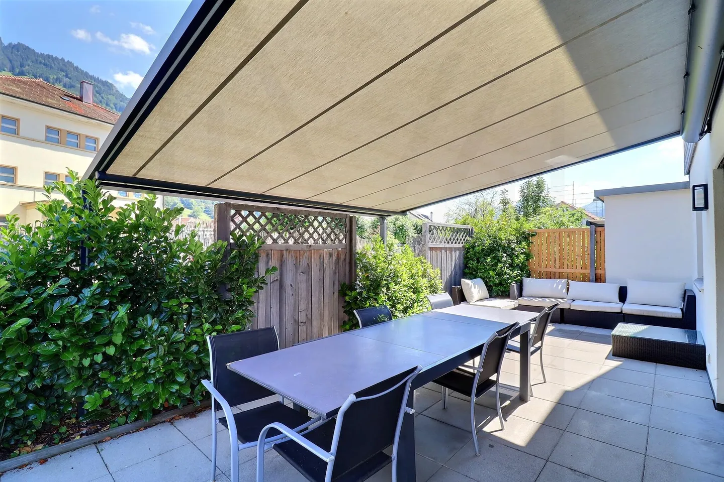 Stupenda casa a schiera contemporanea in legno con 4,5 stanze, terrazza e giardino privato! - Foto 4 di 18
