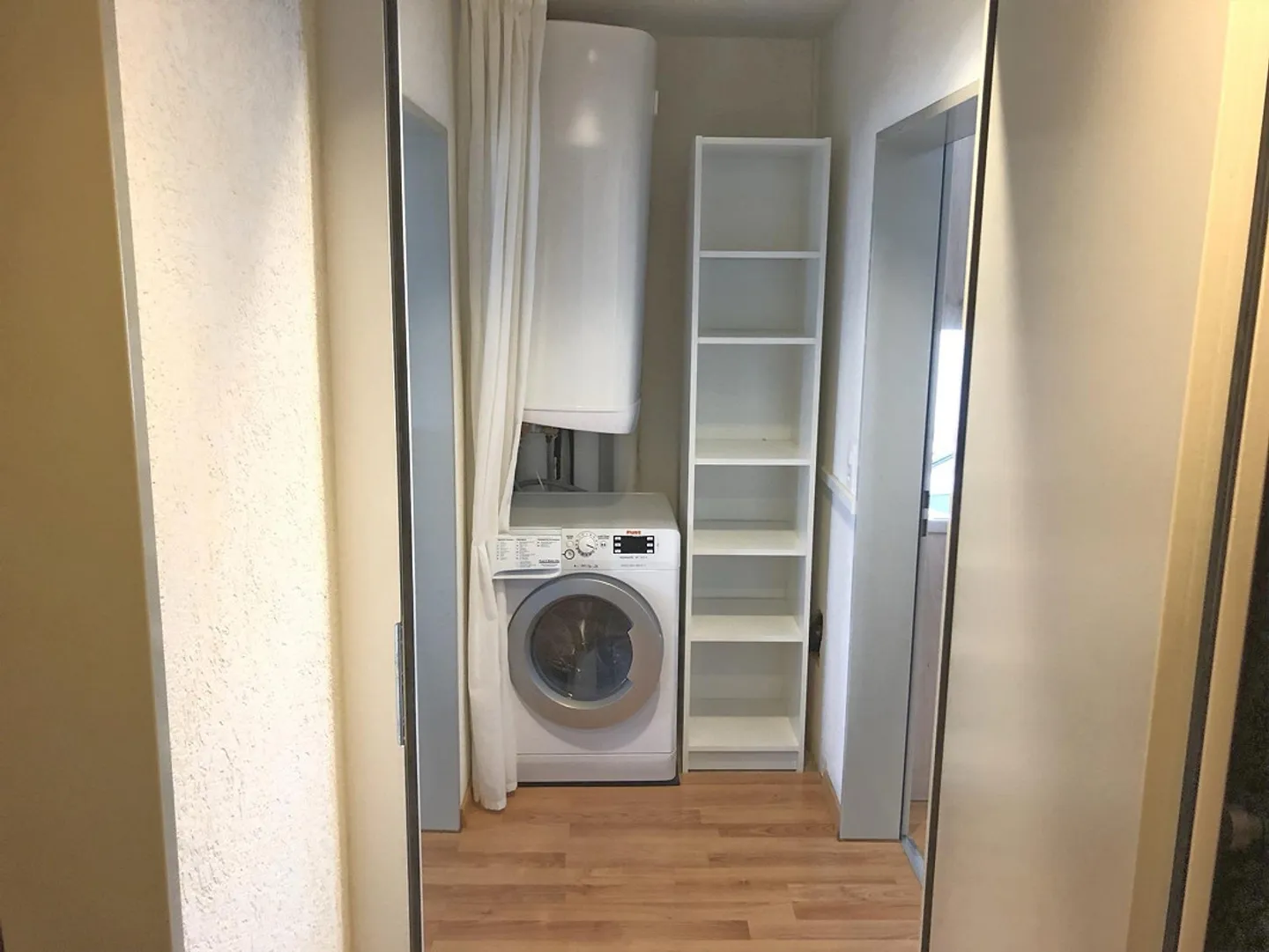 Furnished Apartment - 2 Rooms [EH05] - Photo 9 of 10