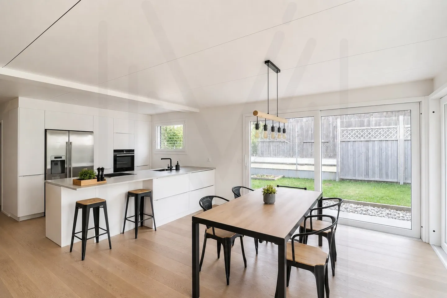 Stupenda casa a schiera contemporanea in legno con 4,5 stanze, terrazza e giardino privato! - Foto 2 di 18