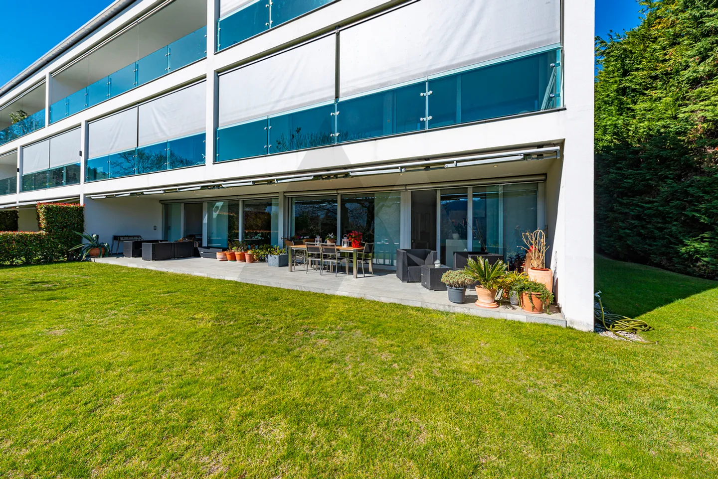 ELEGANT APARTMENT WITH LAKE VIEW IN MONTAGNOLA - Photo 12 of 12