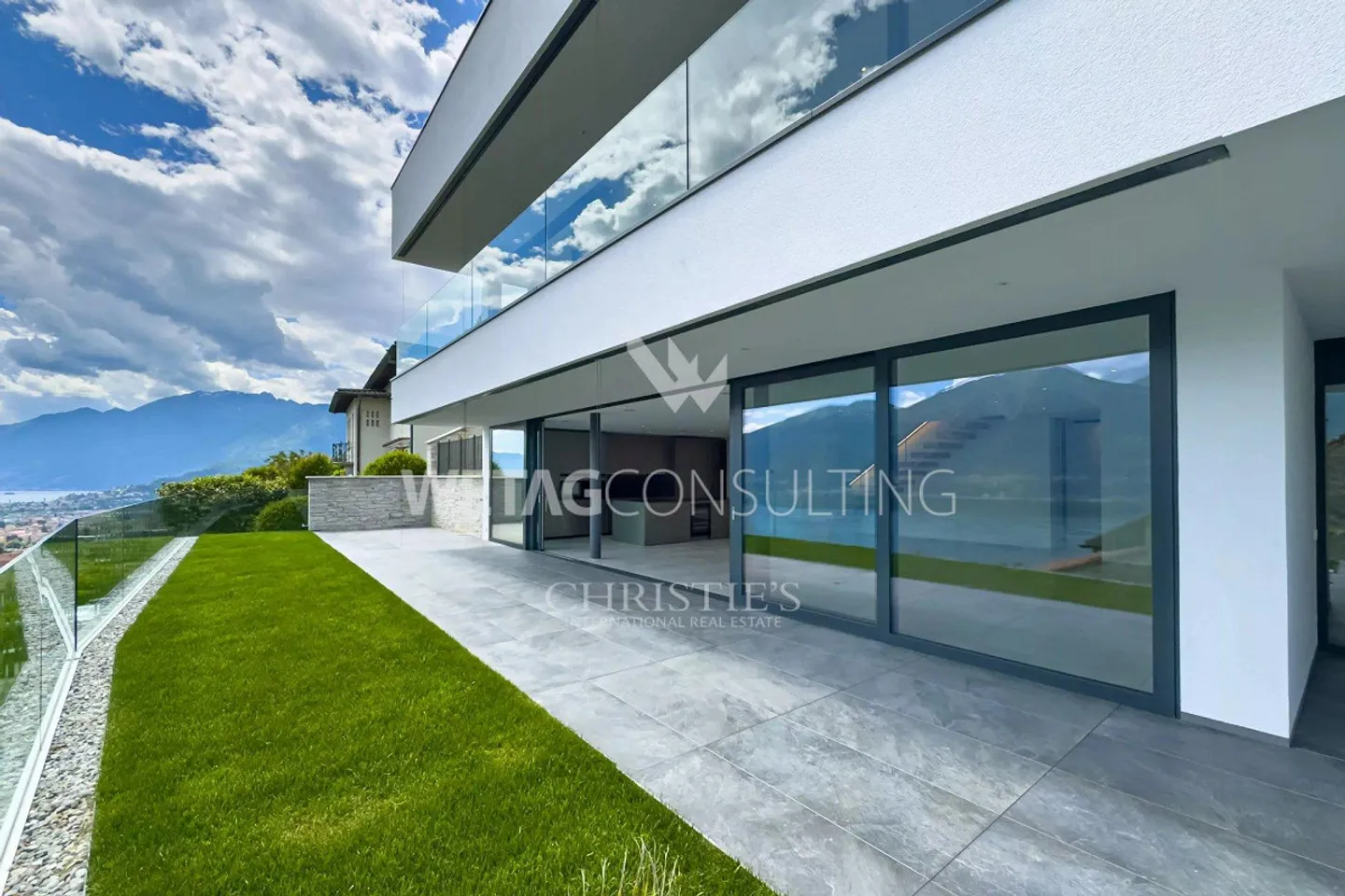 Minusio: Villa moderna di nuova costruzione con vista spettacolare sul lago & ... - Foto 11 di 13