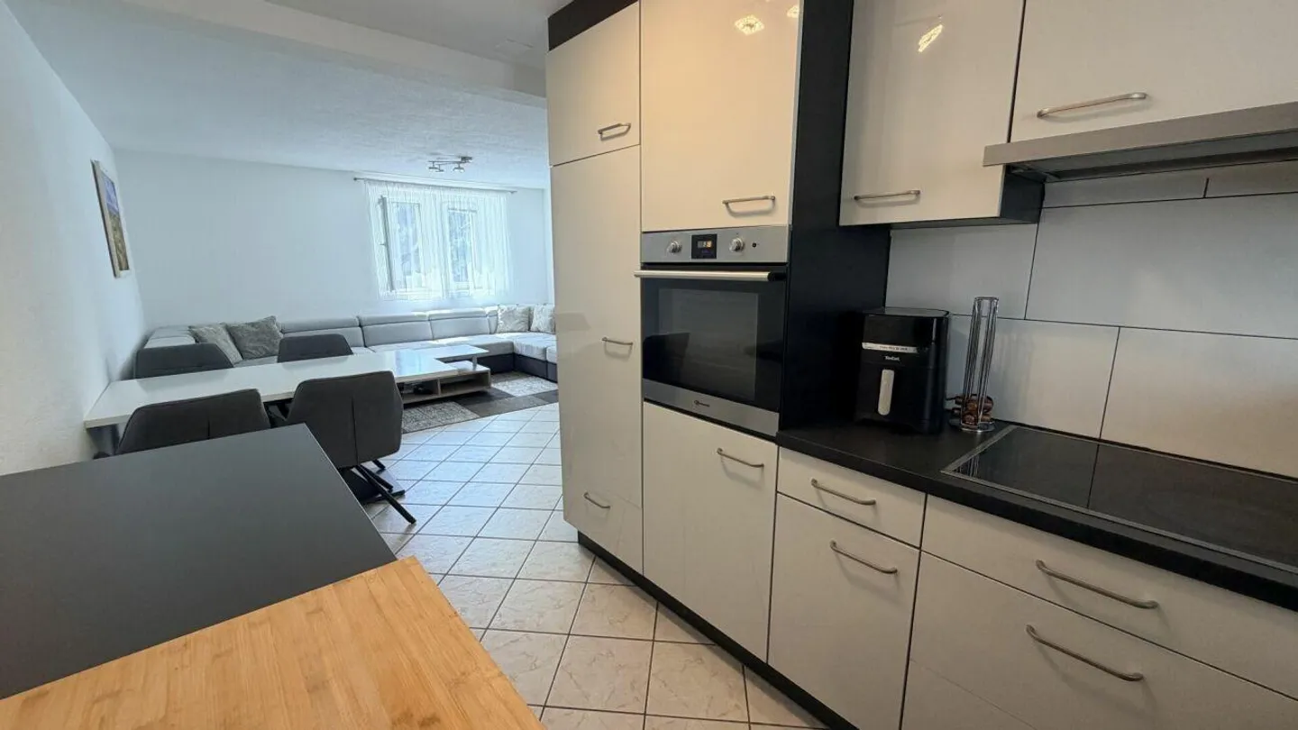 Vielseitiges Doppelhaus in Flums - Foto 9 von 19