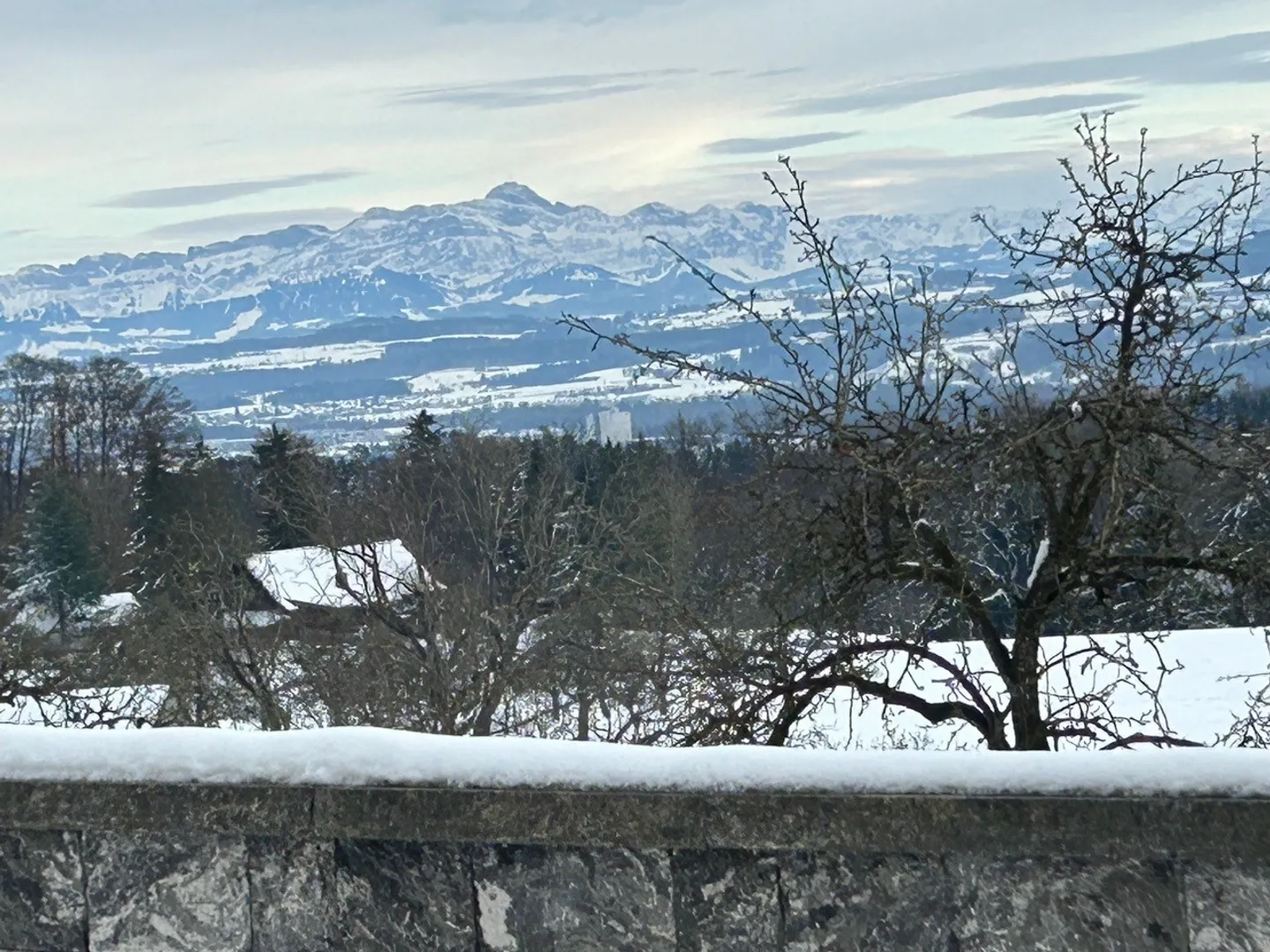 Modernes 5-Zimmer-Einfamilienhaus mit Hallenbad in Illhart - Foto 4 di 18