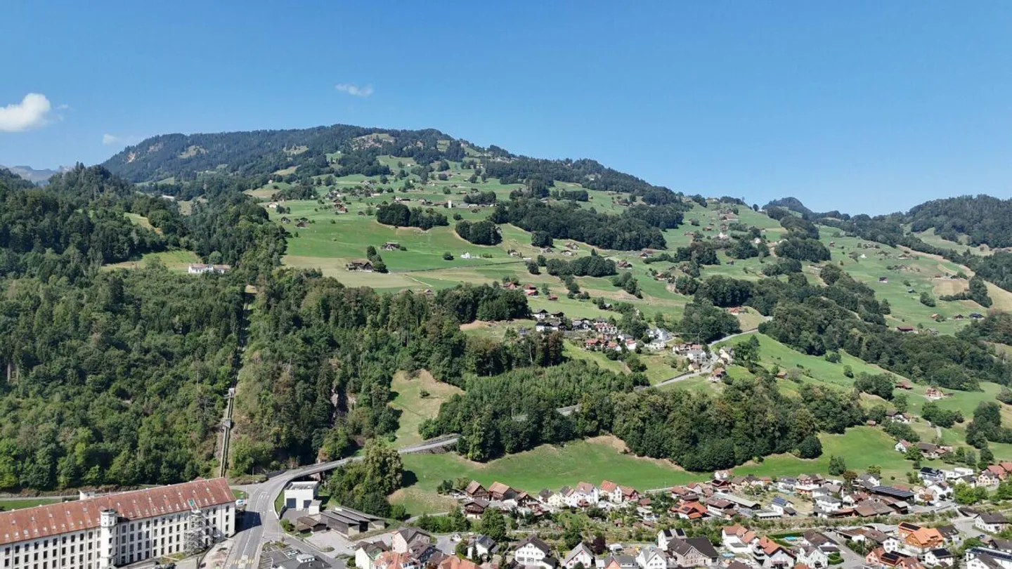 Vielseitiges Doppelhaus in Flums - Foto 18 von 19