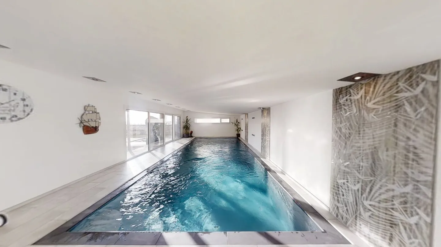 Modernes 5-Zimmer-Einfamilienhaus mit Hallenbad in Illhart - Foto 7 di 18