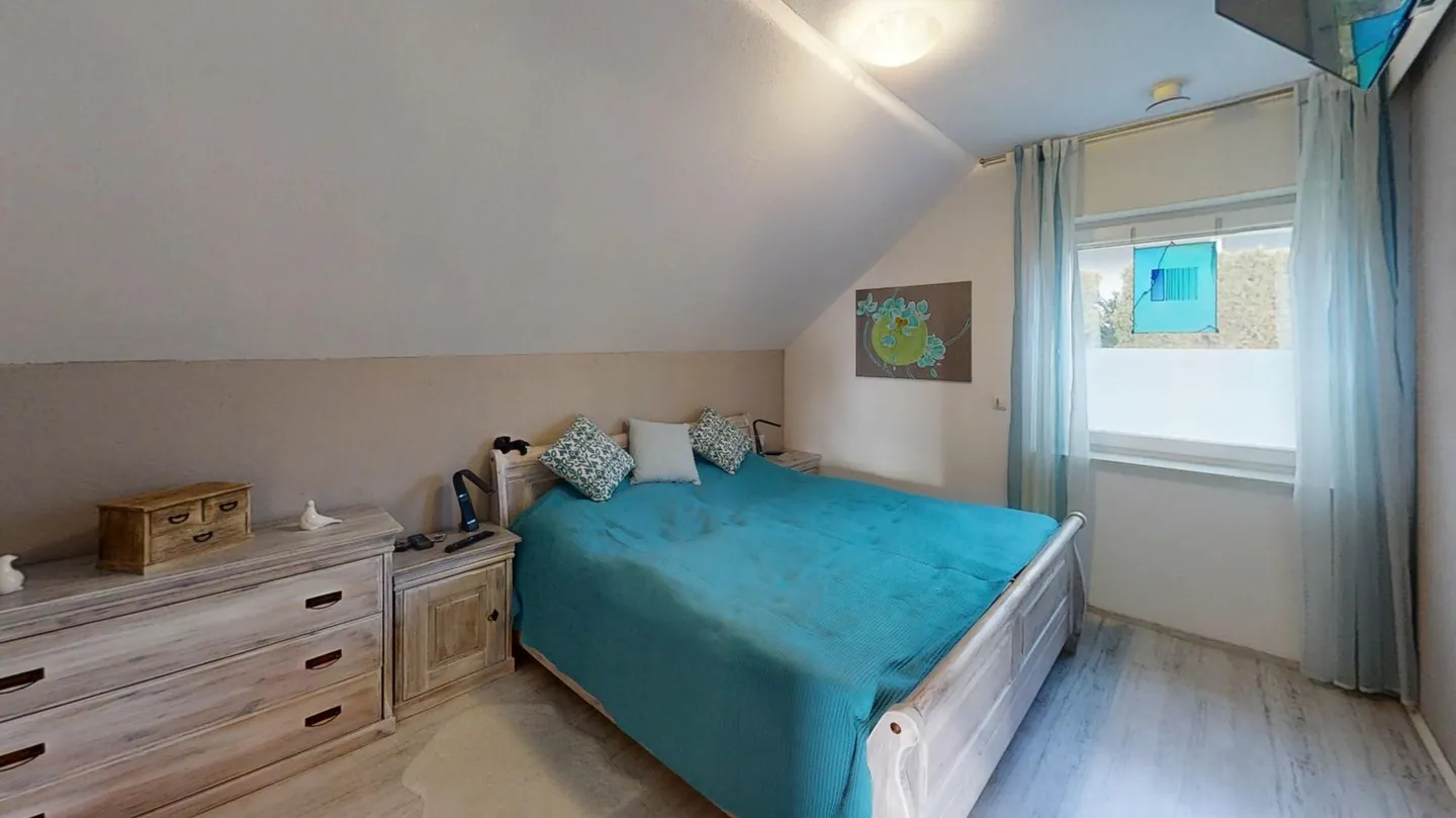 Modernes 5-Zimmer-Einfamilienhaus mit Hallenbad in Illhart - Foto 8 di 18