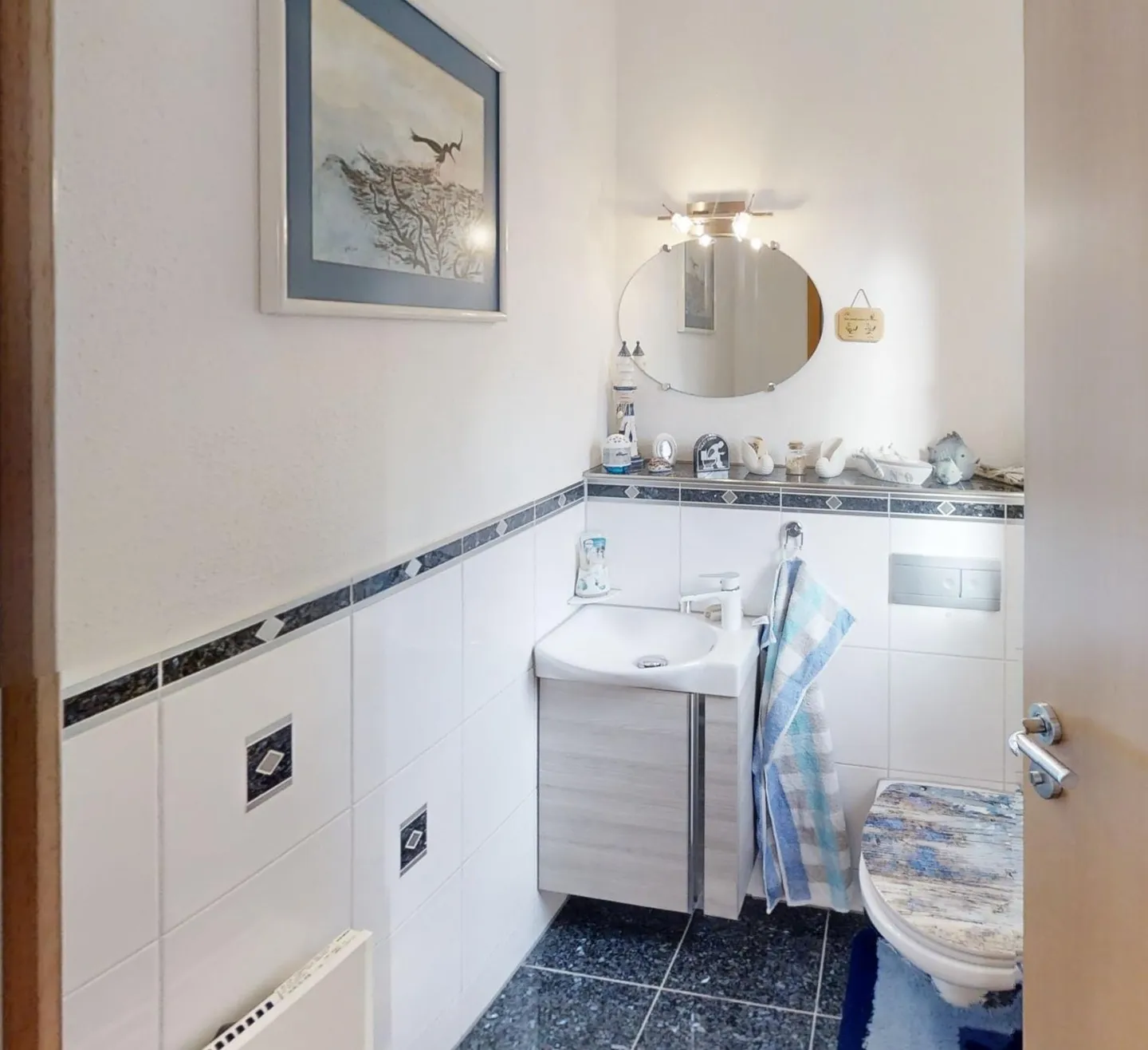 Modernes 5-Zimmer-Einfamilienhaus mit Hallenbad in Illhart - Foto 13 di 18