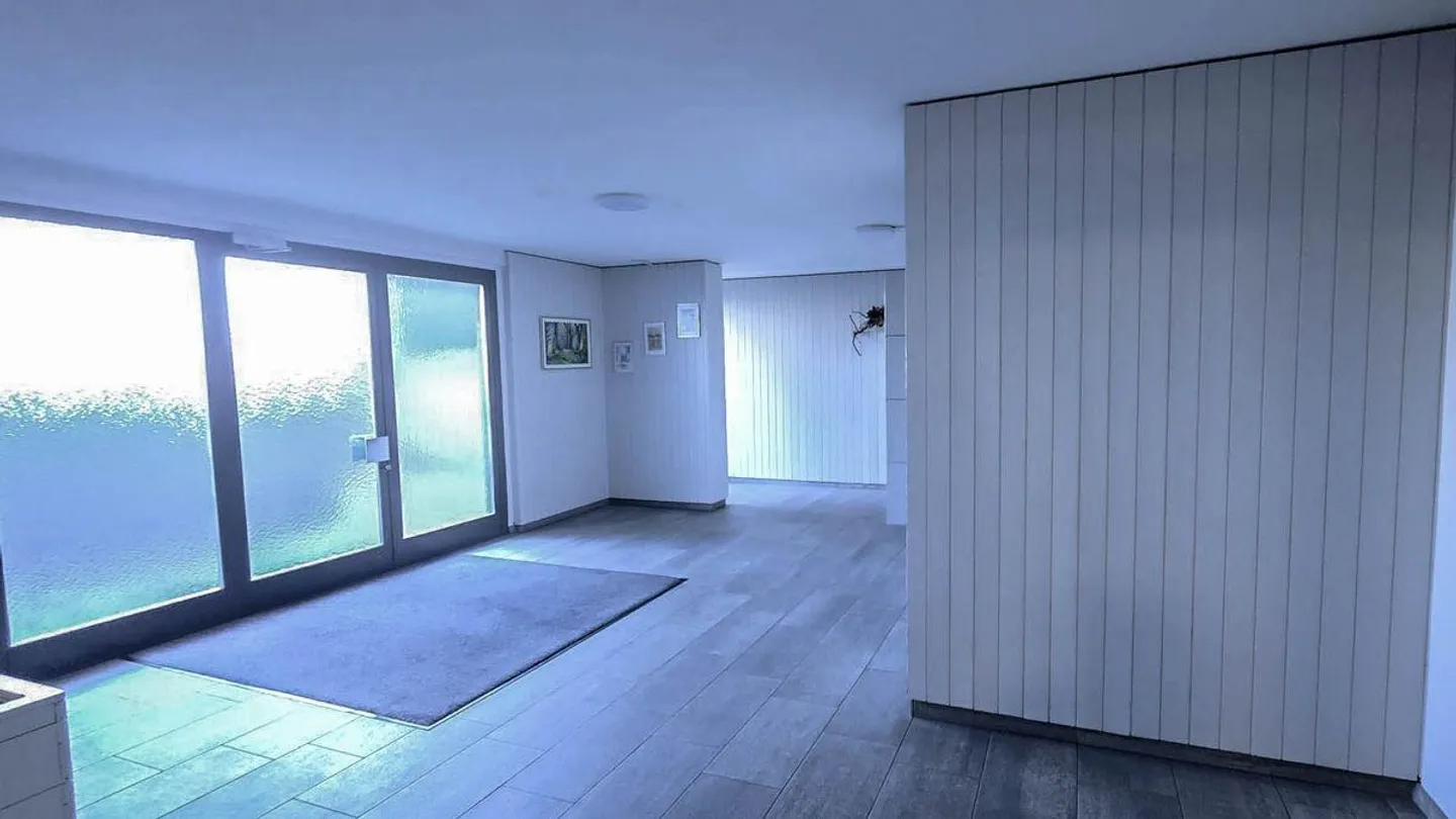 Appartement attrayant de 4,5 pièces dans un emplacement calme - Photo 2 sur 13