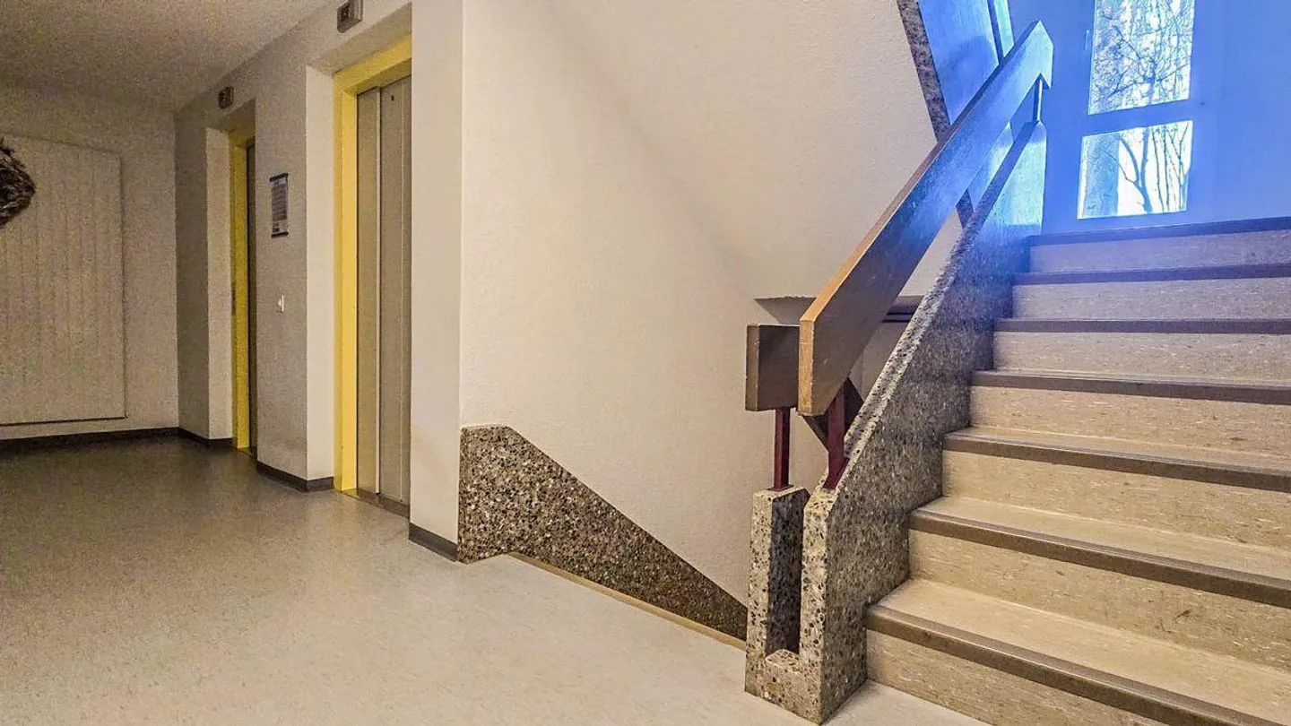 Appartement attrayant de 4,5 pièces dans un emplacement calme - Photo 3 sur 13
