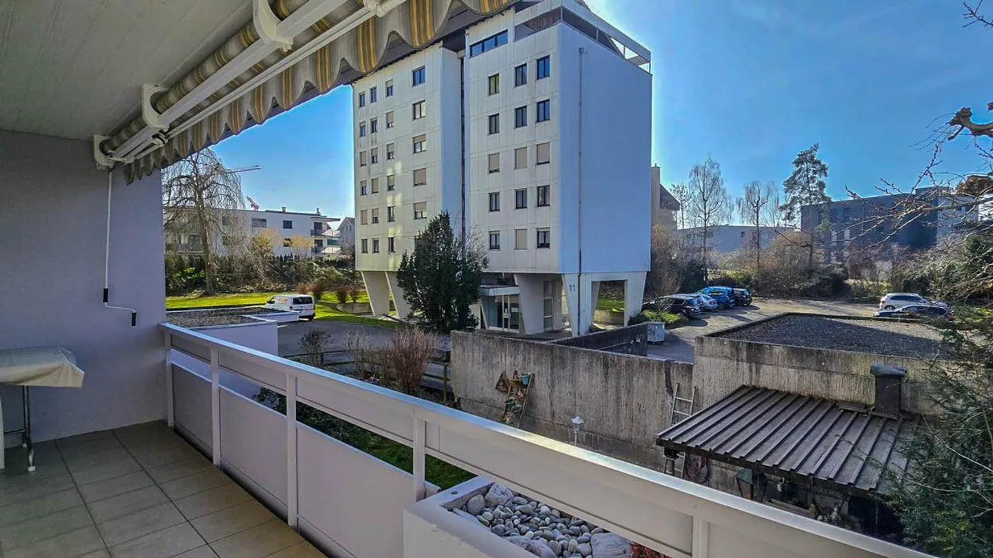 Appartement attrayant de 4,5 pièces dans un emplacement calme - Photo 7 sur 13