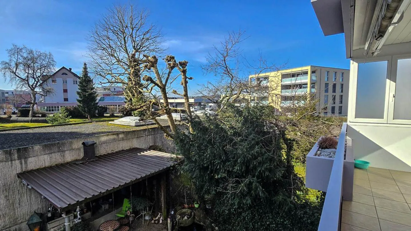 Appartement attrayant de 4,5 pièces dans un emplacement calme - Photo 8 sur 13