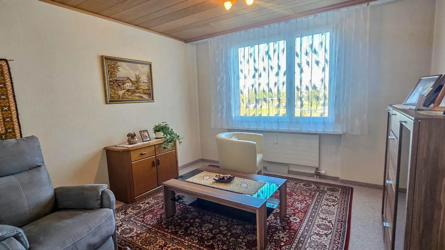 Appartement attrayant de 4,5 pièces dans un emplacement calme - Photo 11 sur 13
