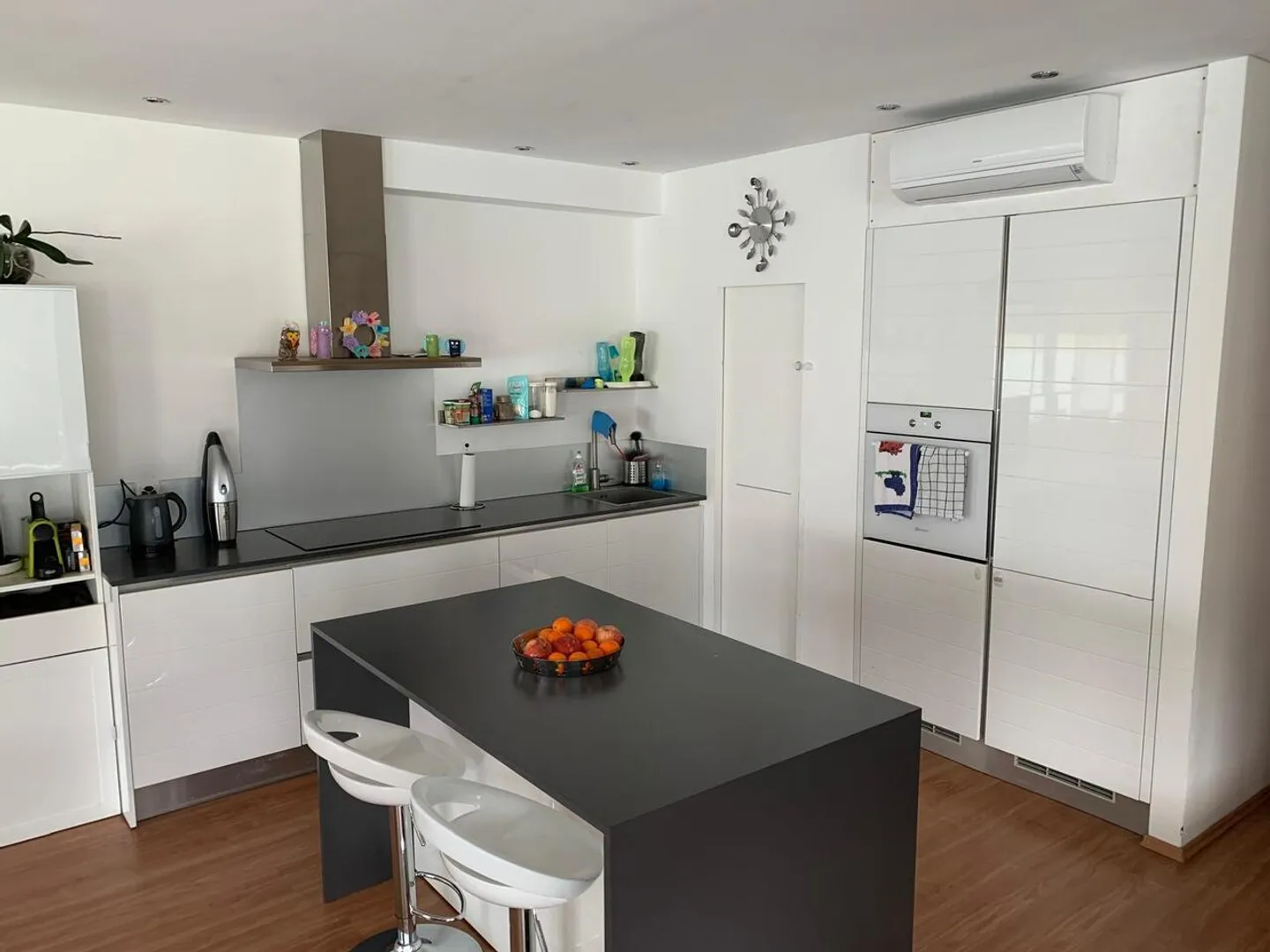 Appartamento Attico Moderno con Due Terrazze Panoramiche - Foto 6 di 11