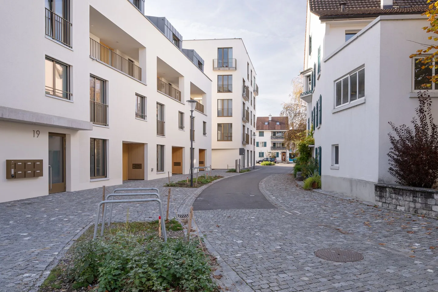 Your retreat in the heart of Reinach: Maisonette with private garden - Photo 13 of 14