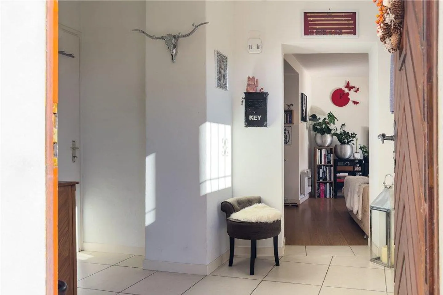 Elegante casa unifamiliare con giardino in posizione comoda - Foto 4 di 13