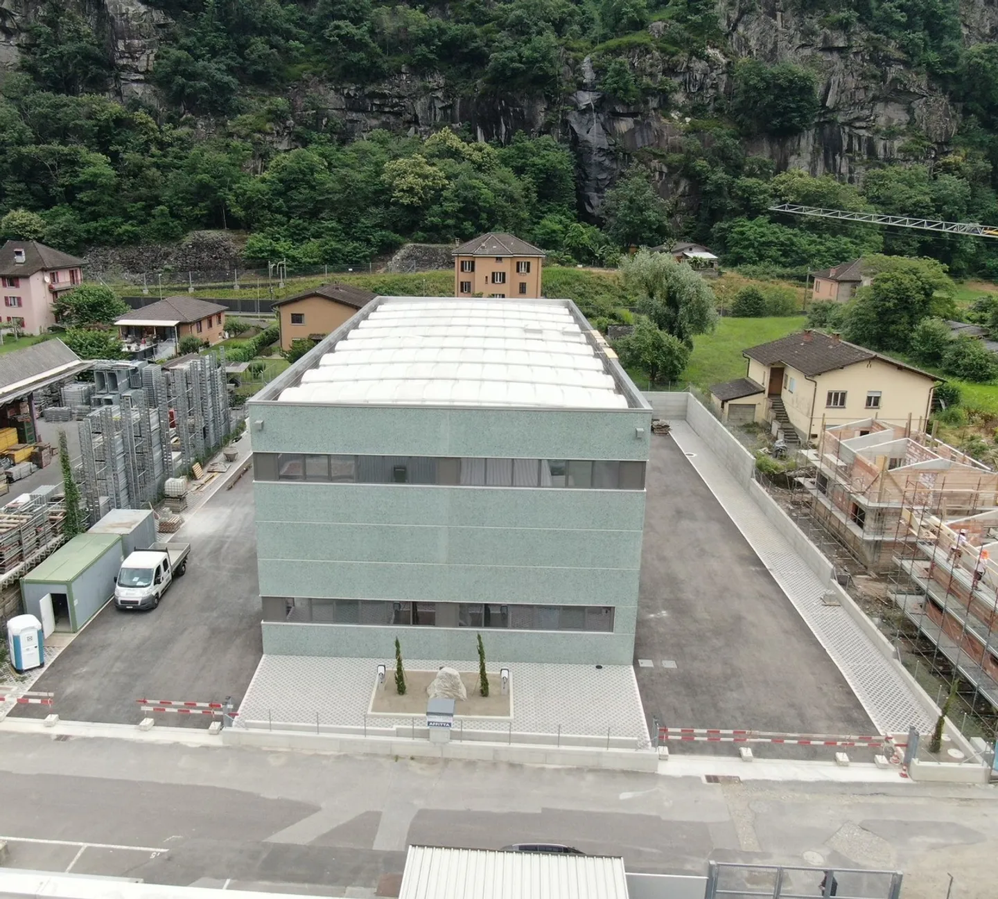 AFFITTASI A CRESCIANO CAPANNONE DI NUOVA COSTRUZIONE - Foto 6 di 9