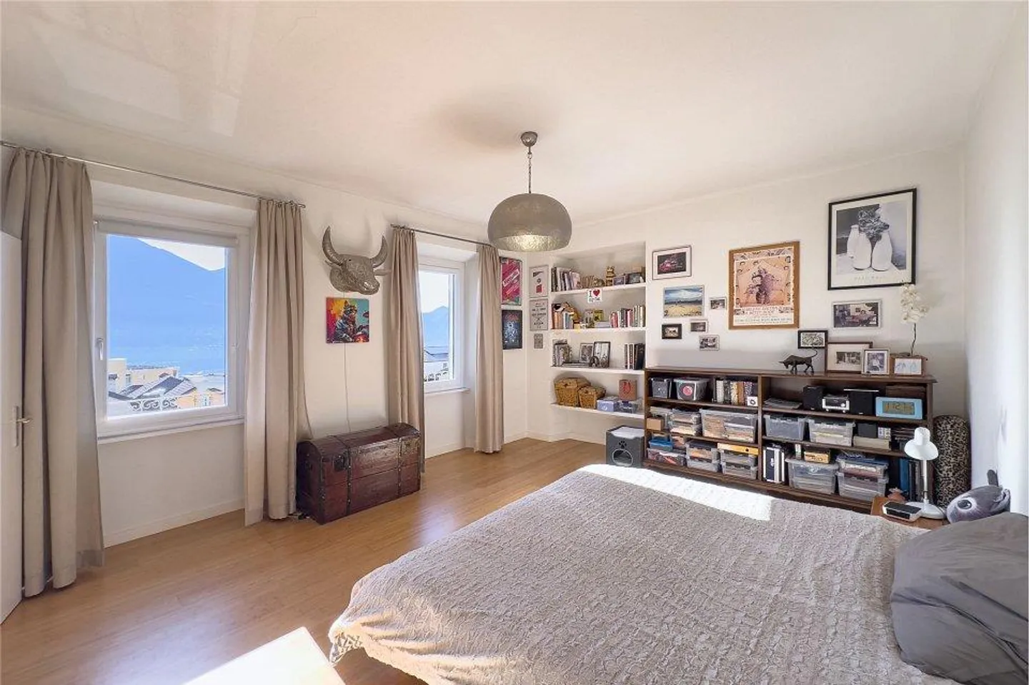 Elegante casa unifamiliare con giardino in posizione comoda - Foto 9 di 13