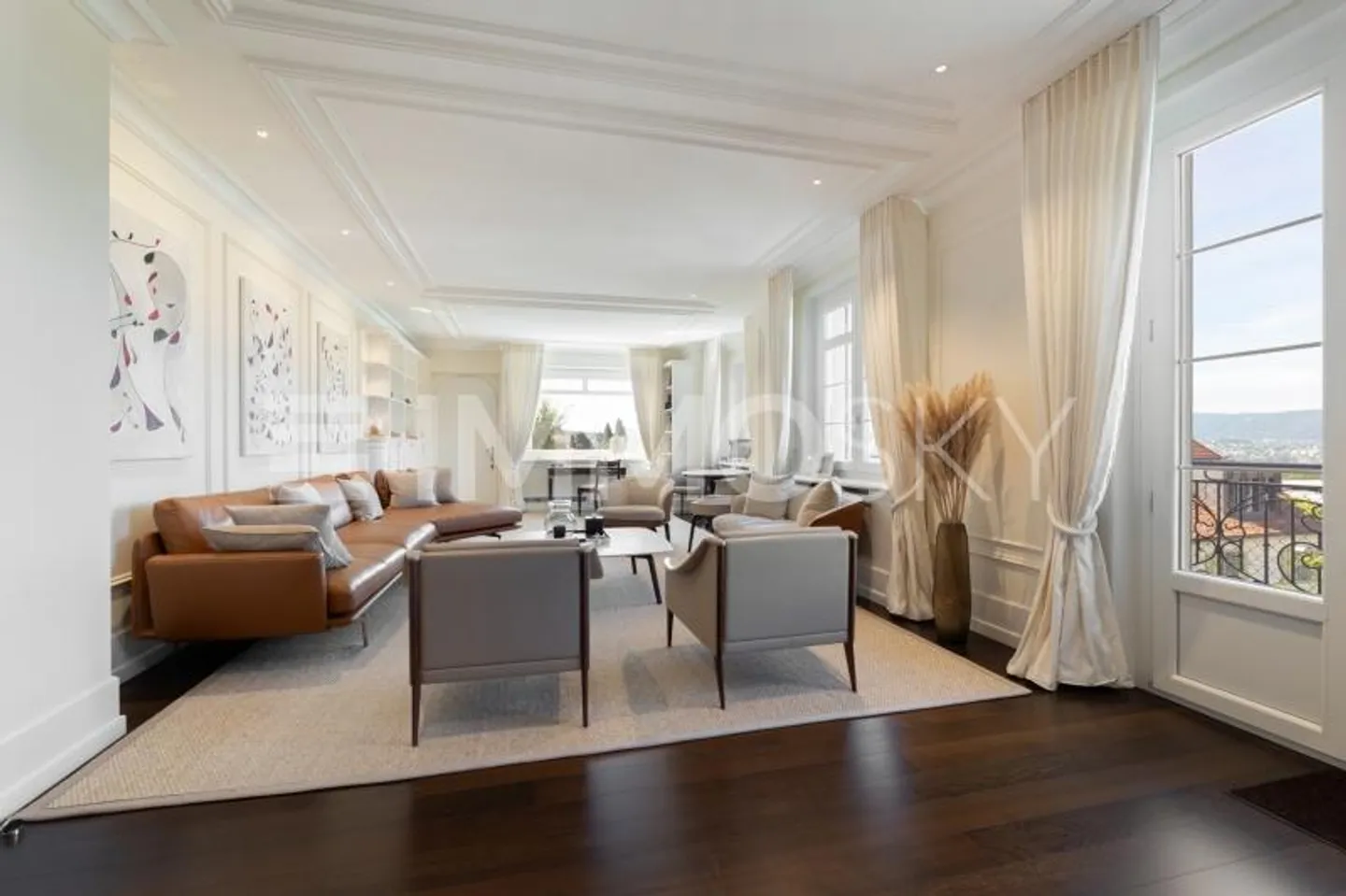 Jouet, extravagant et élégant - Photo 3 sur 7