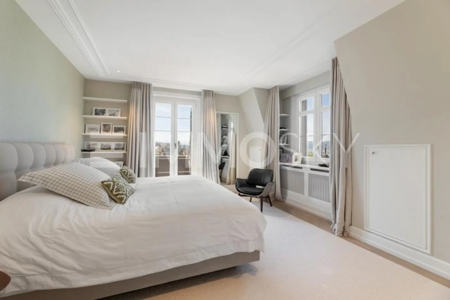 Jouet, extravagant et élégant - Photo 6 sur 7