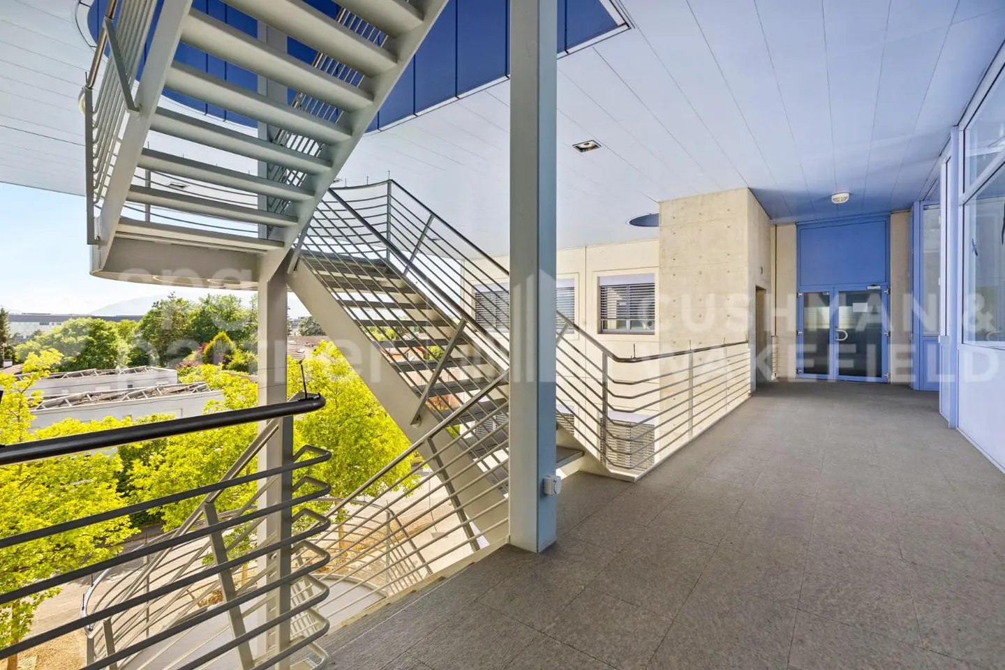 Ausgestattete Geschäftsflächen in der Nähe des Bahnhofs Meyrin - Grand-Puits 42 - Foto 12 von 13
