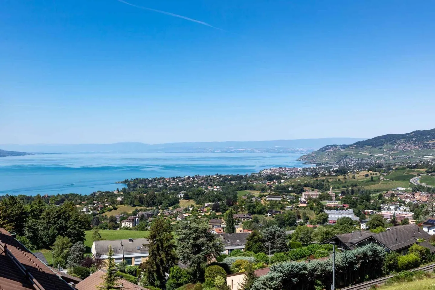 Appartement spacieux de 4,5 pièces dans un emplacement calme avec vue sur le lac - Photo 1 sur 10
