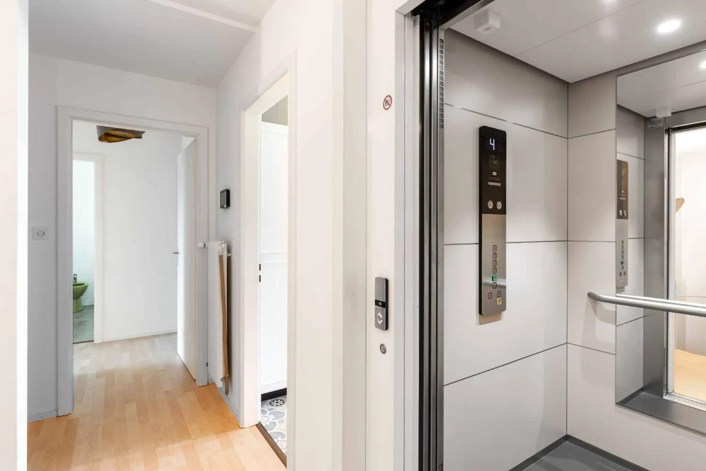 Appartement spacieux de 4,5 pièces dans un emplacement calme avec vue sur le lac - Photo 2 sur 10
