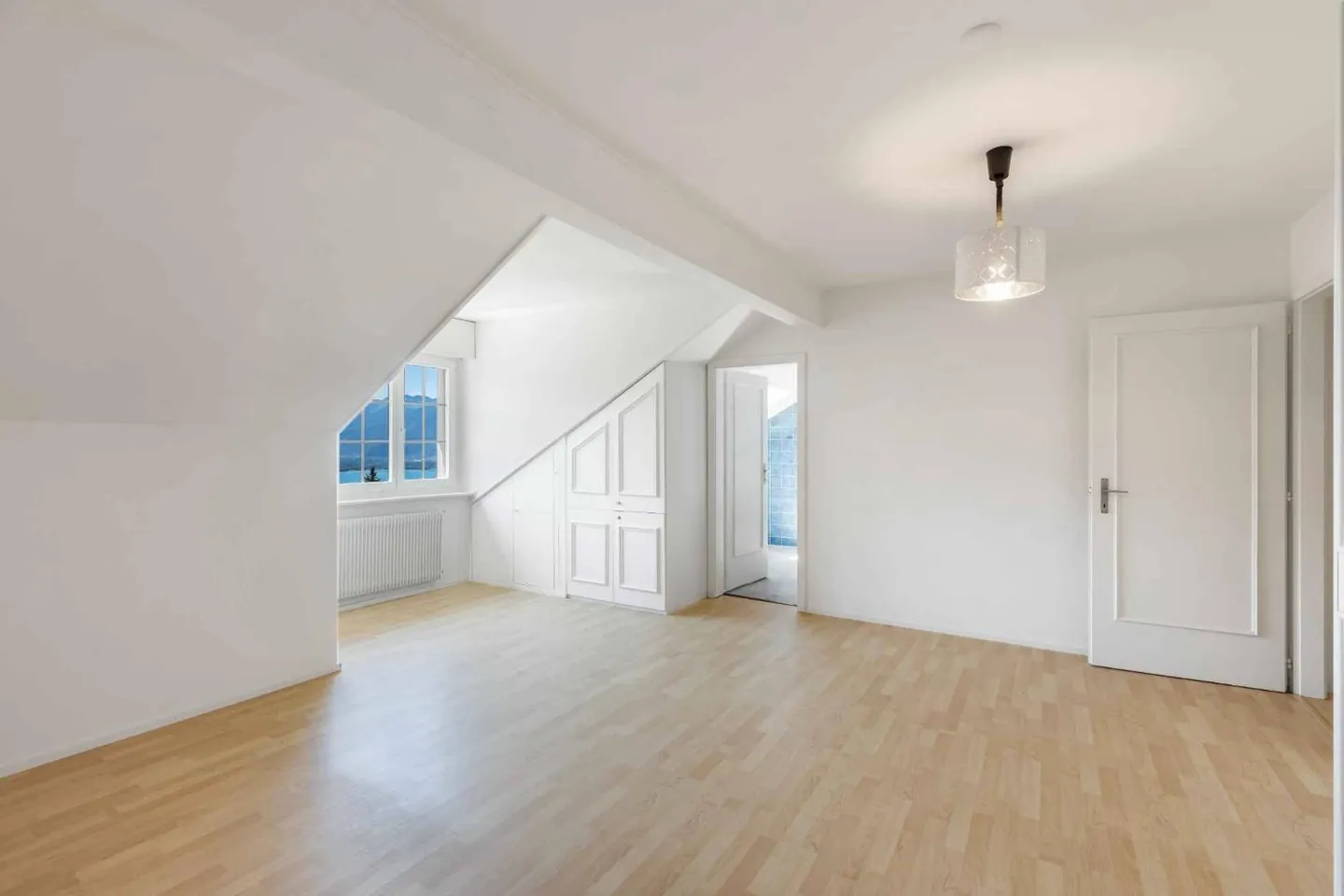 Appartement spacieux de 4,5 pièces dans un emplacement calme avec vue sur le lac - Photo 6 sur 10
