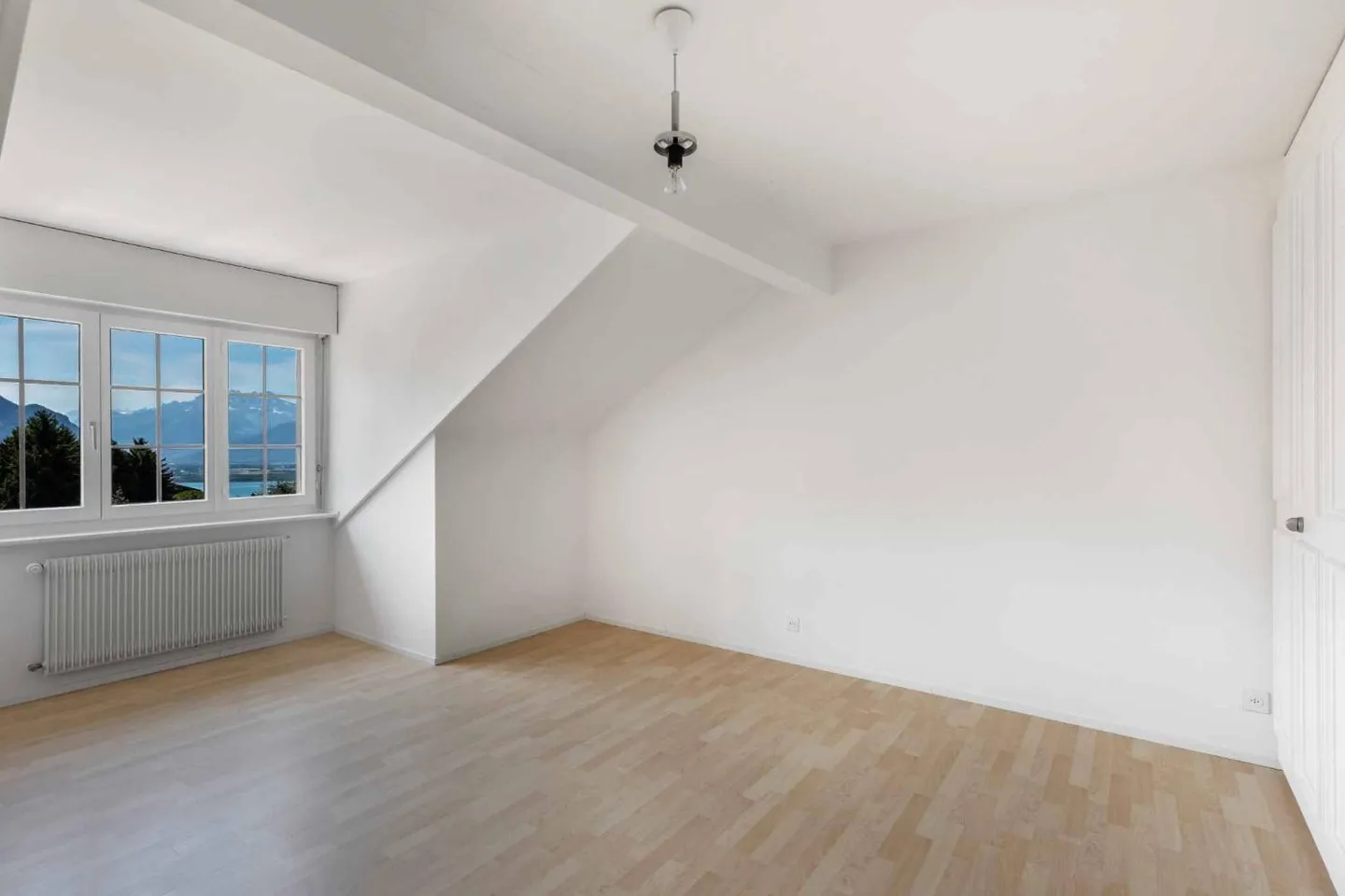 Appartement spacieux de 4,5 pièces dans un emplacement calme avec vue sur le lac - Photo 8 sur 10