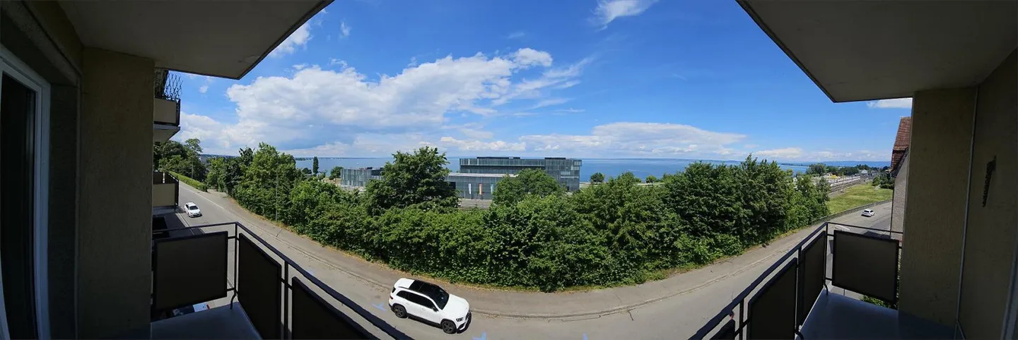 appartement lumineux de 3 pièces avec vue imprenable sur le lac - Photo 1 sur 11