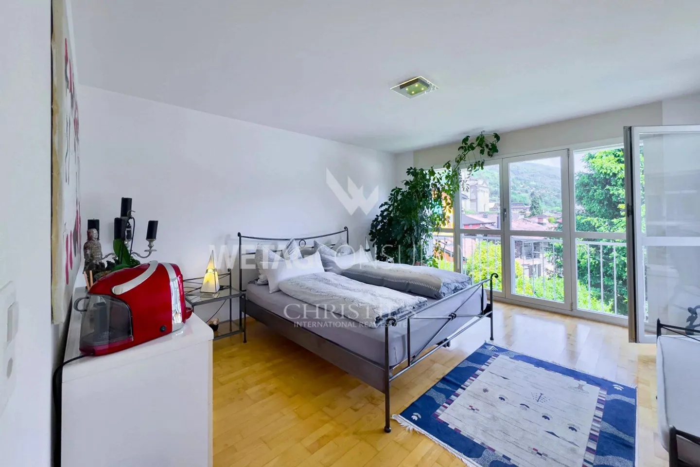 Lugano-Agno: Villa elegante con piscina a sfioro panoramica, sauna e altro... - Foto 7 di 13