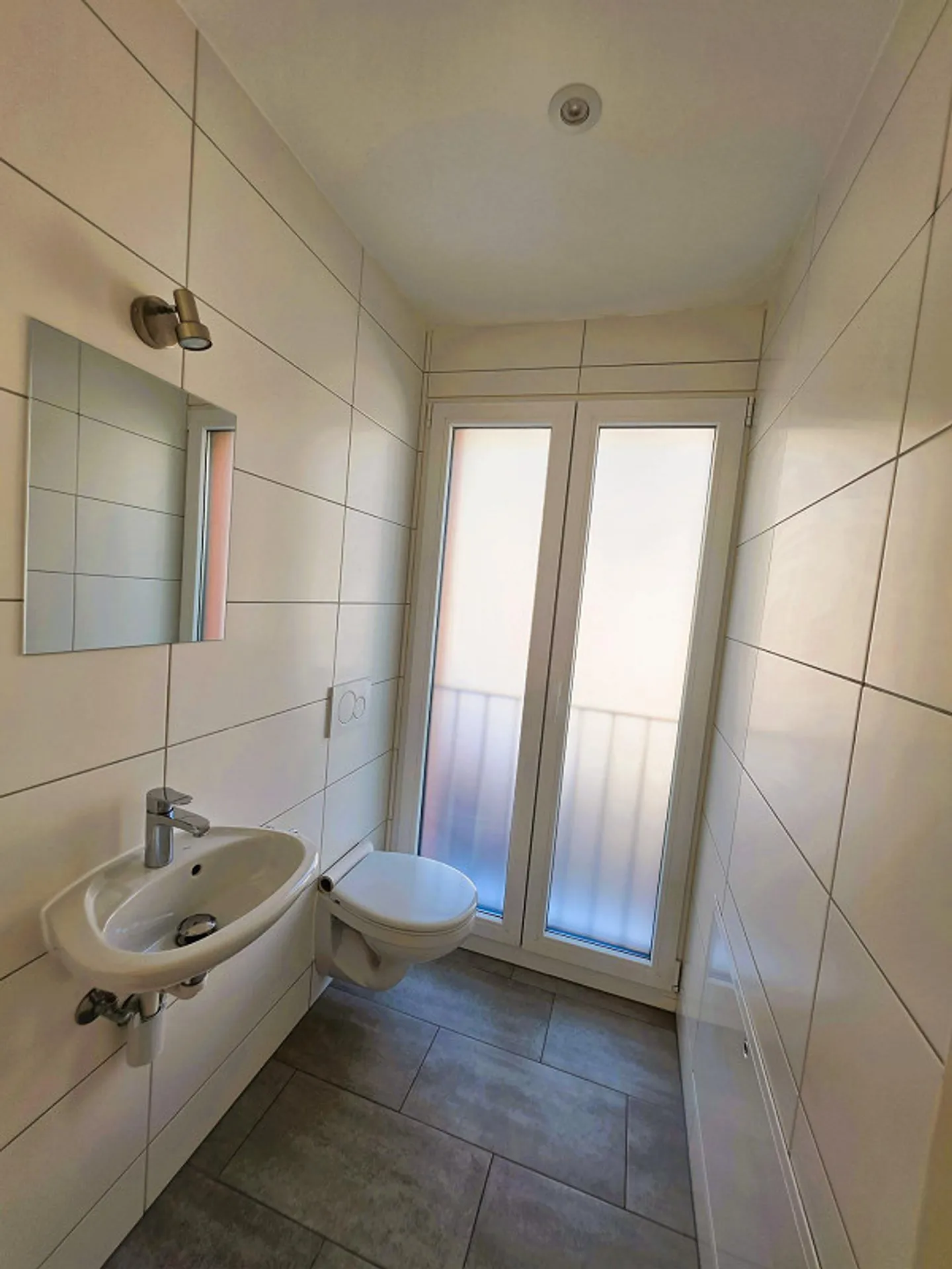 Modern 4.5-room apartment on the ground floor - Photo 5 of 10