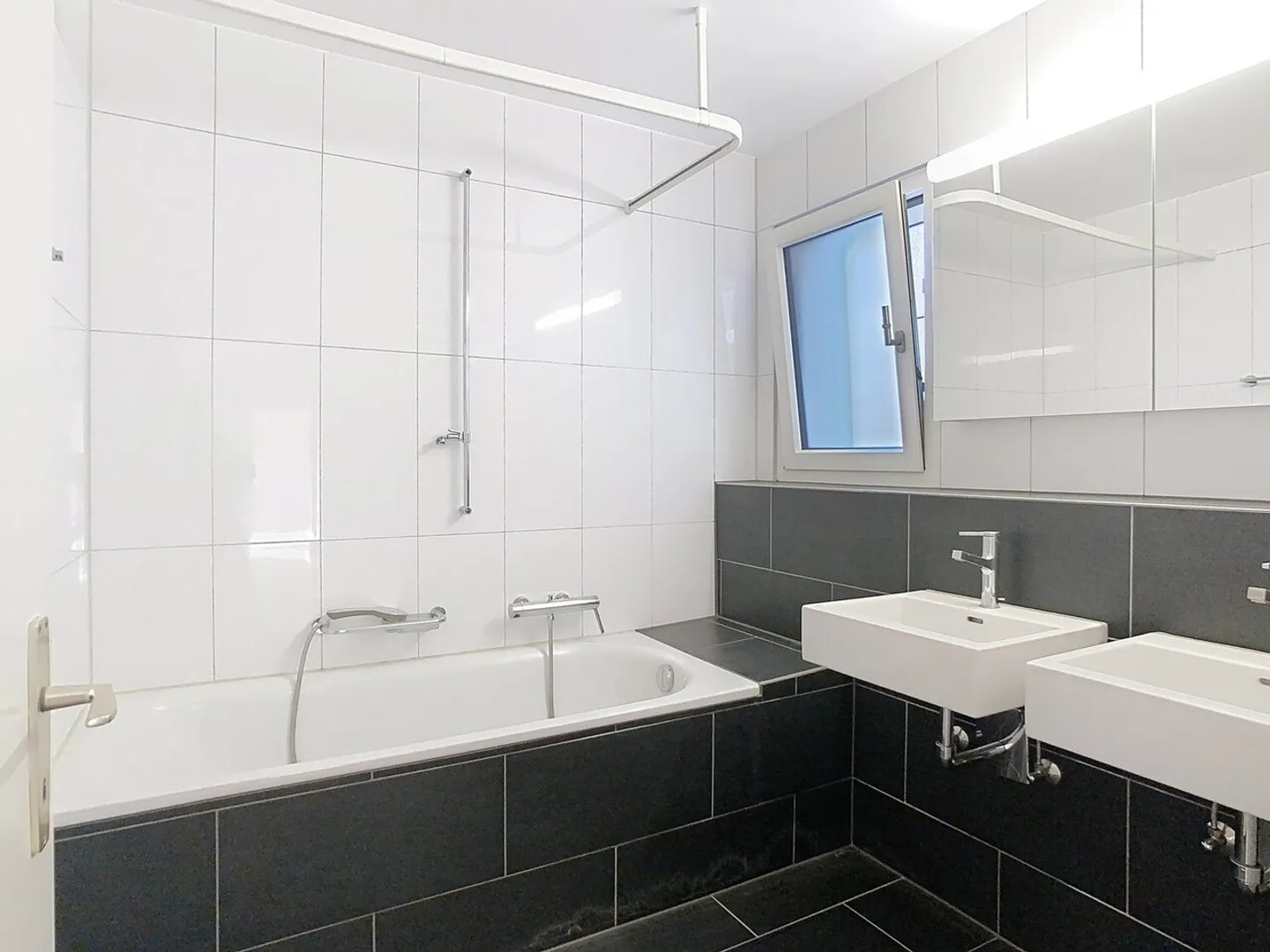 Appartamento moderno con vista mozzafiato - Foto 11 di 13