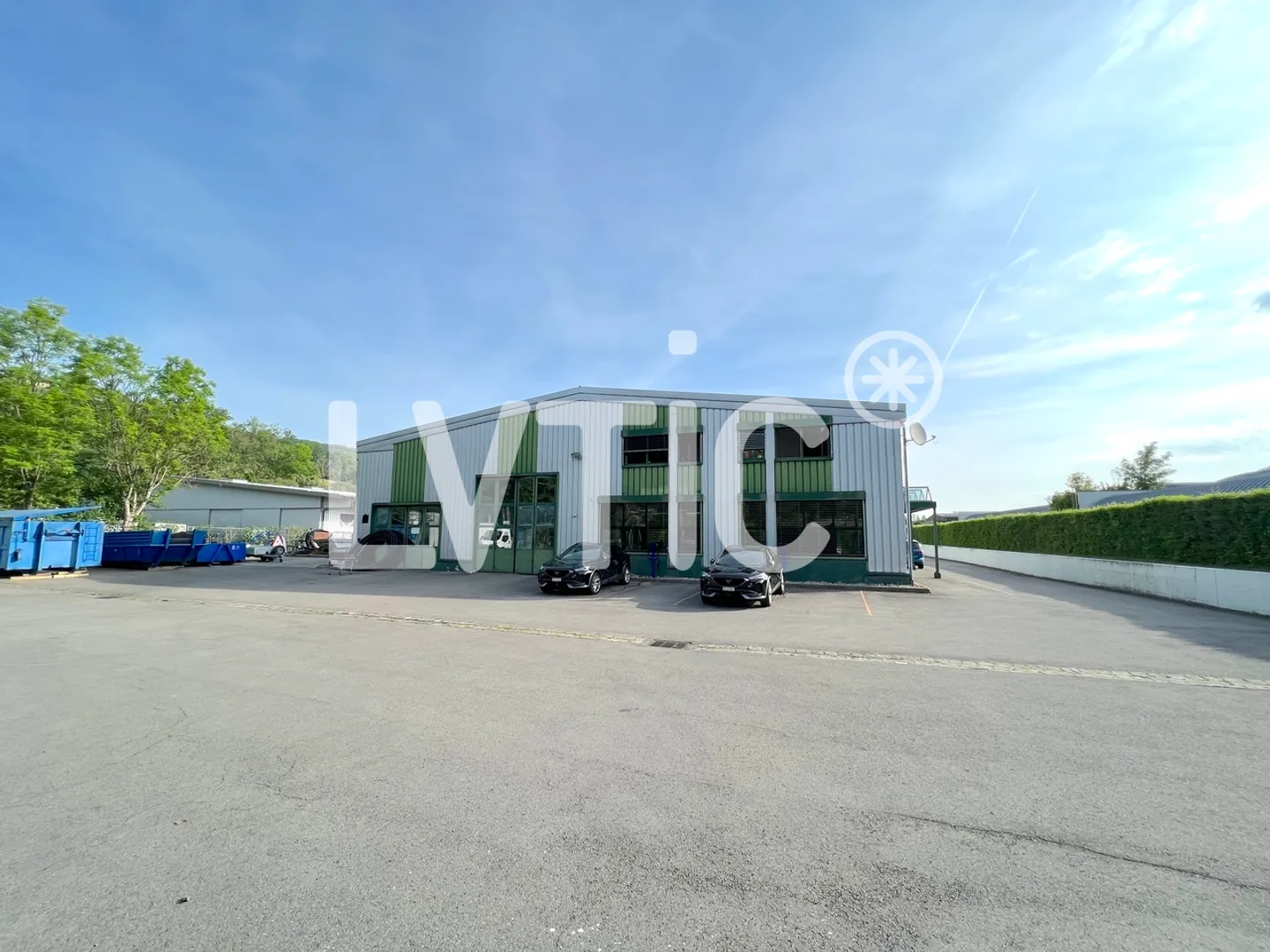 Bâtiment industriel de 2100 m2 sur parcelle 4700 m2 à vendre à Moudon - Photo 3 sur 10