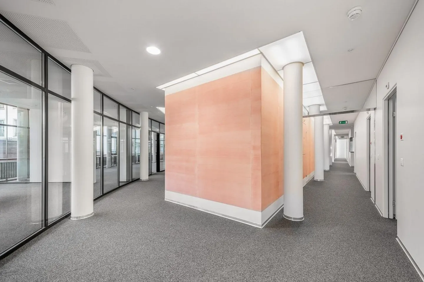 Exclusive office/practice space in the heart of Baden - Photo 4 of 14