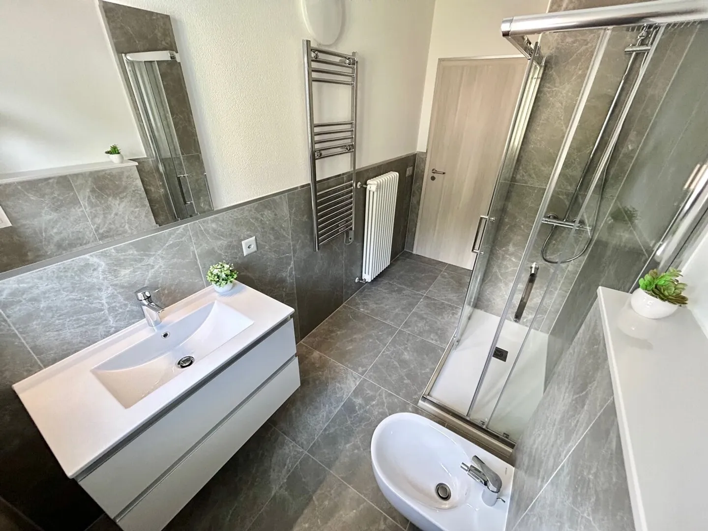 Recherche d'un locataire pour un appartement moderne de 4,5 pièces à Locarno - Photo 7 sur 12