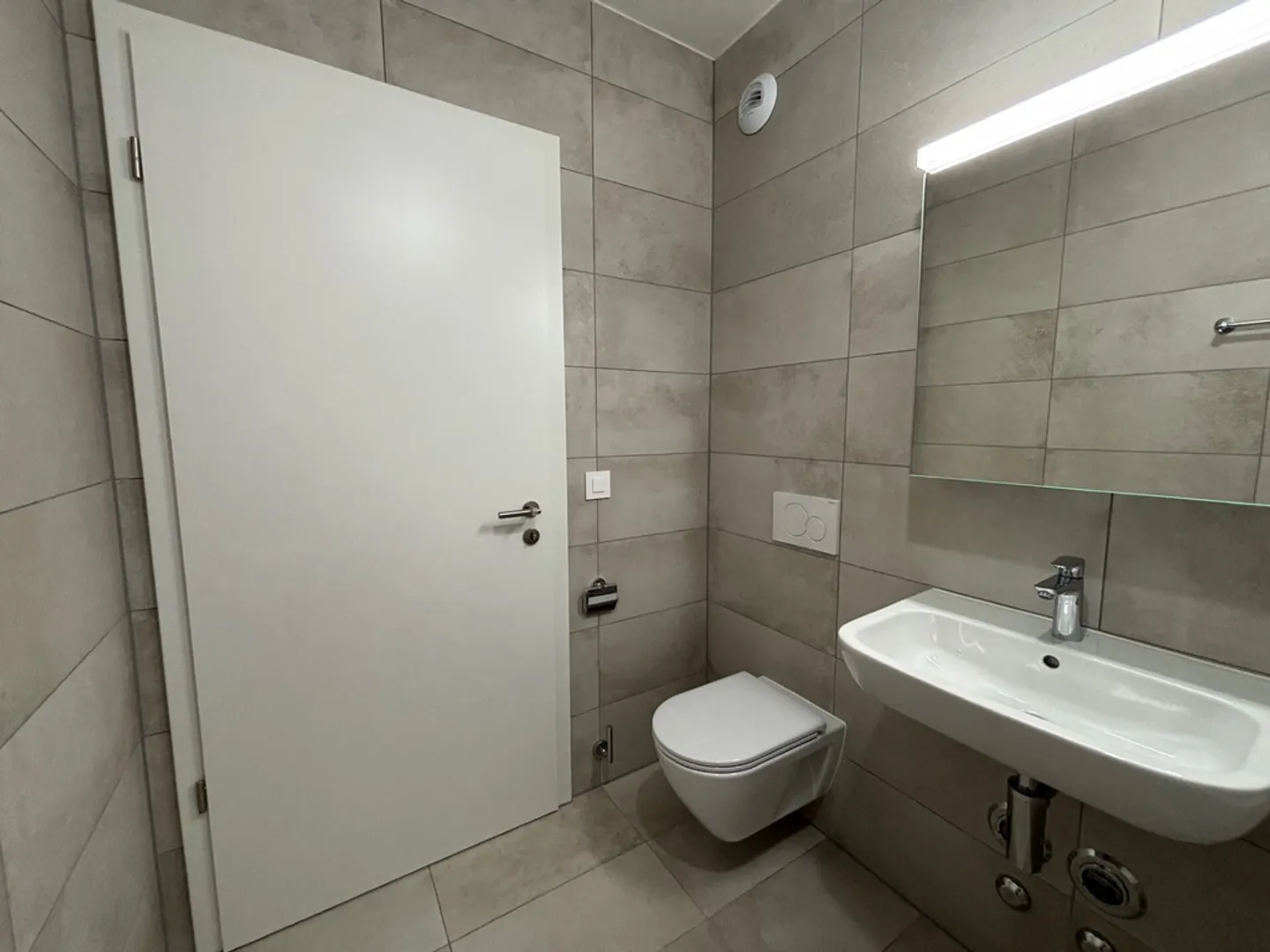 Two and a half room apartment in new building - Photo 6 of 7