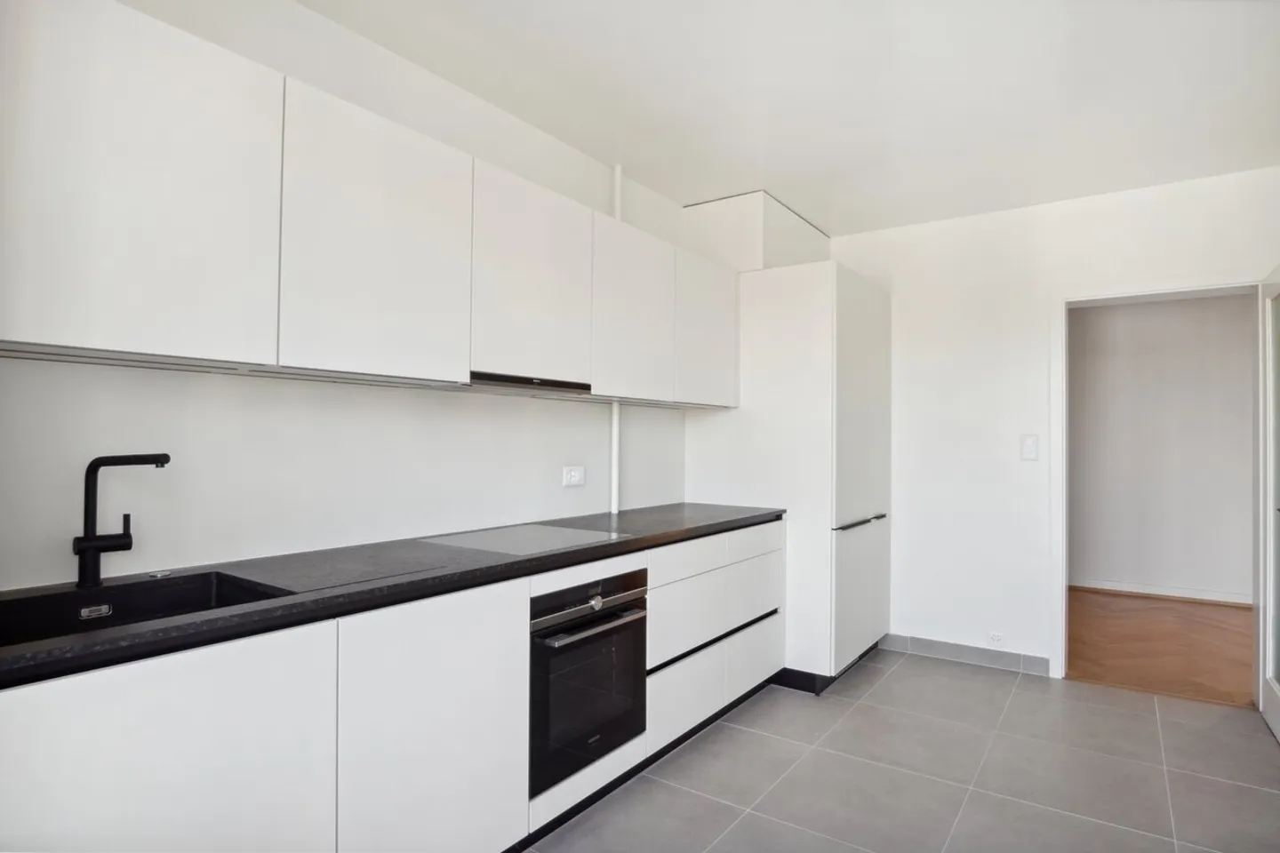 Superbe appartement rénové à la Servette - Photo 3 of 10