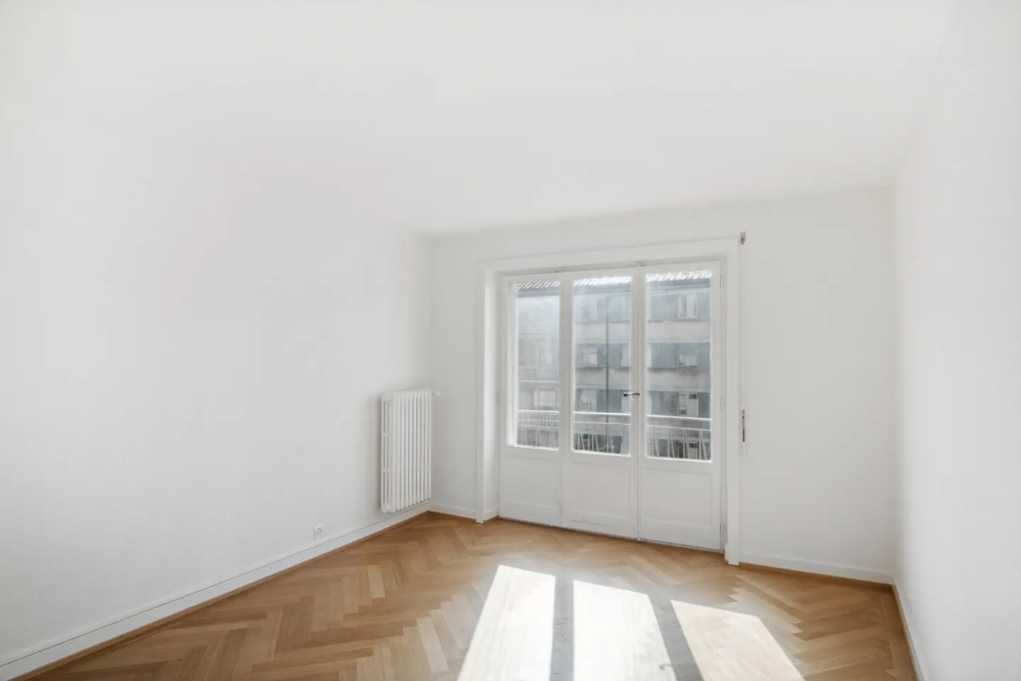 Superbe appartement rénové à la Servette - Photo 4 of 10